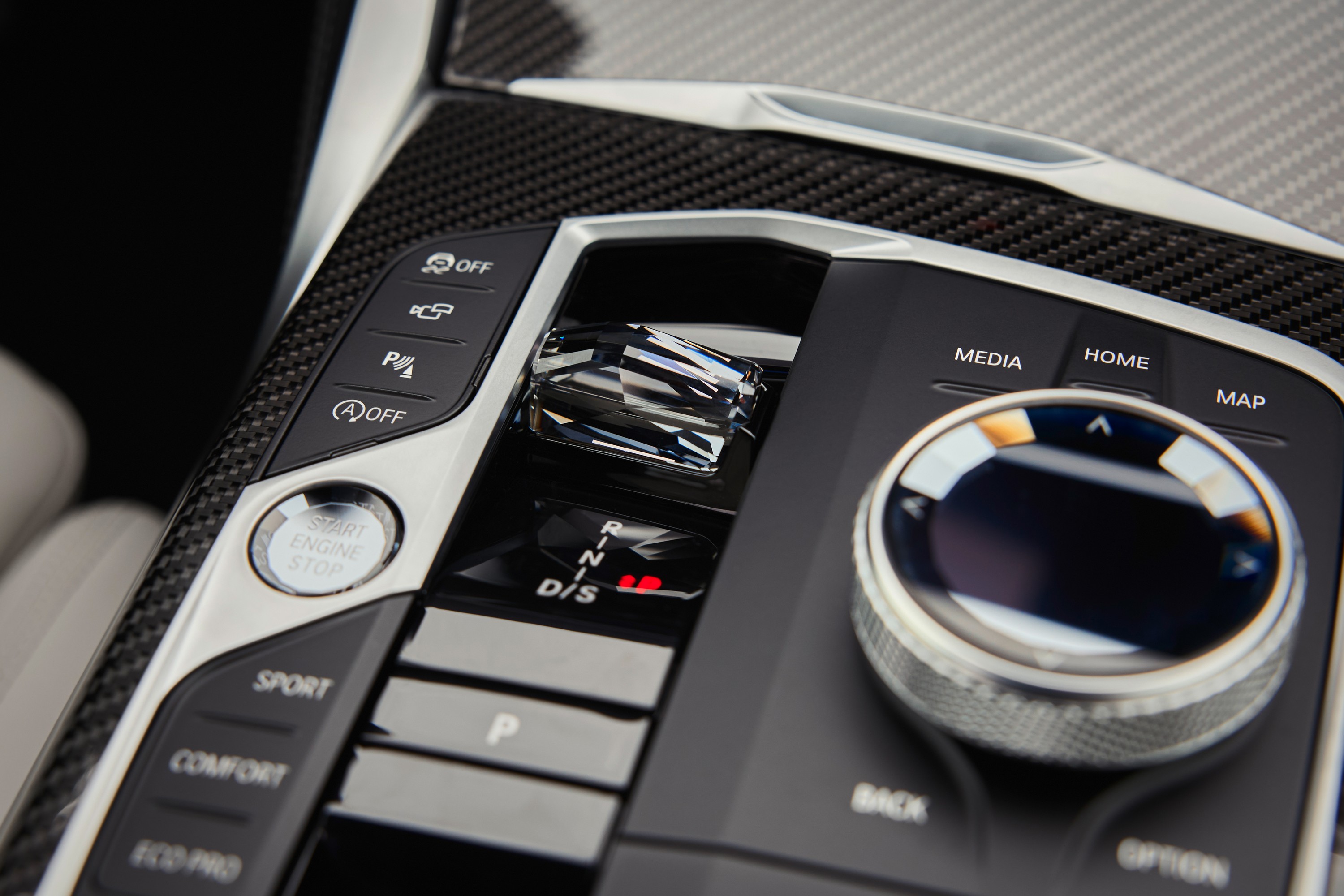 BMW M440i interior P90546593