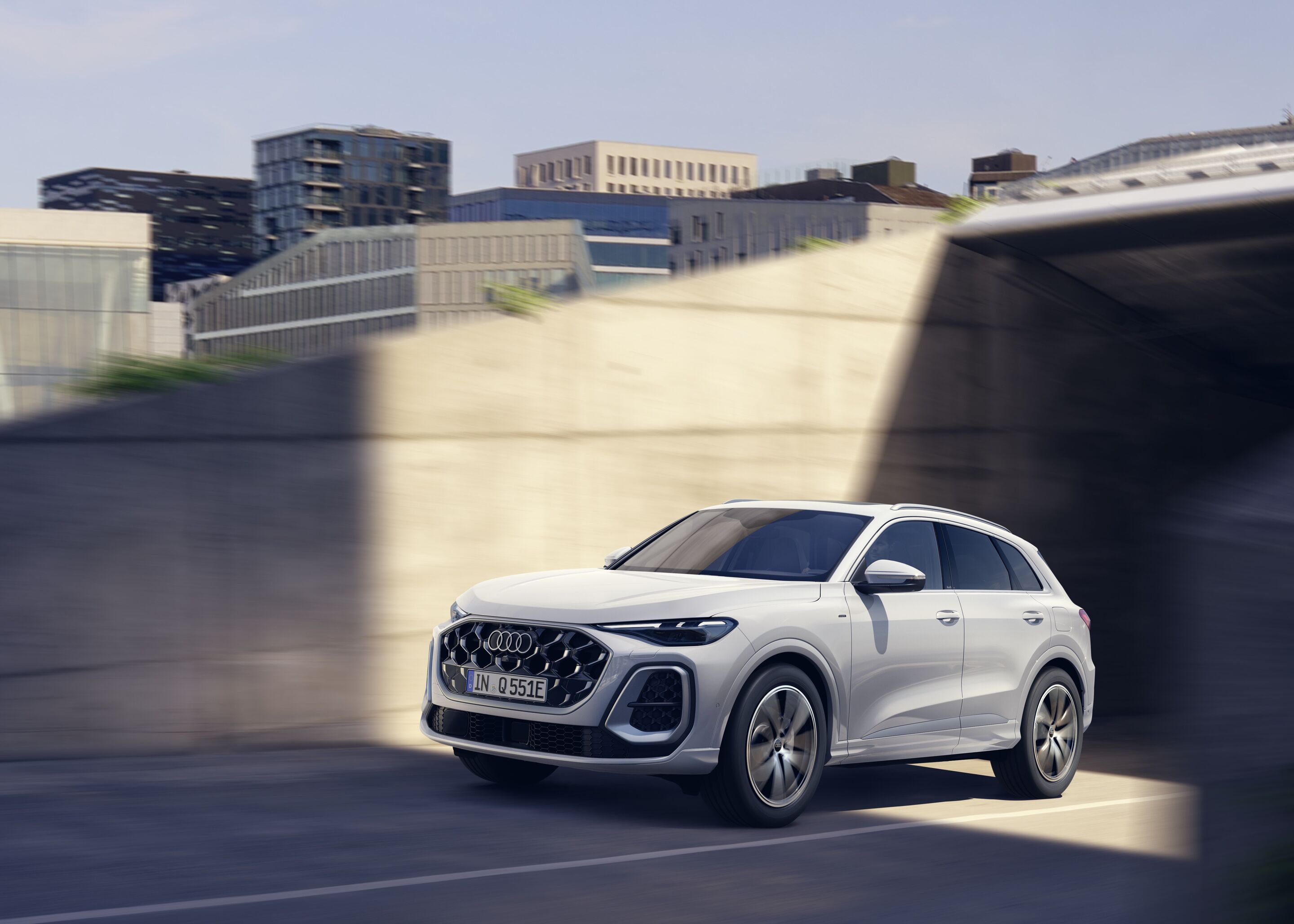 Audi Q5 SUV e-hybrid additional exterior official photo
