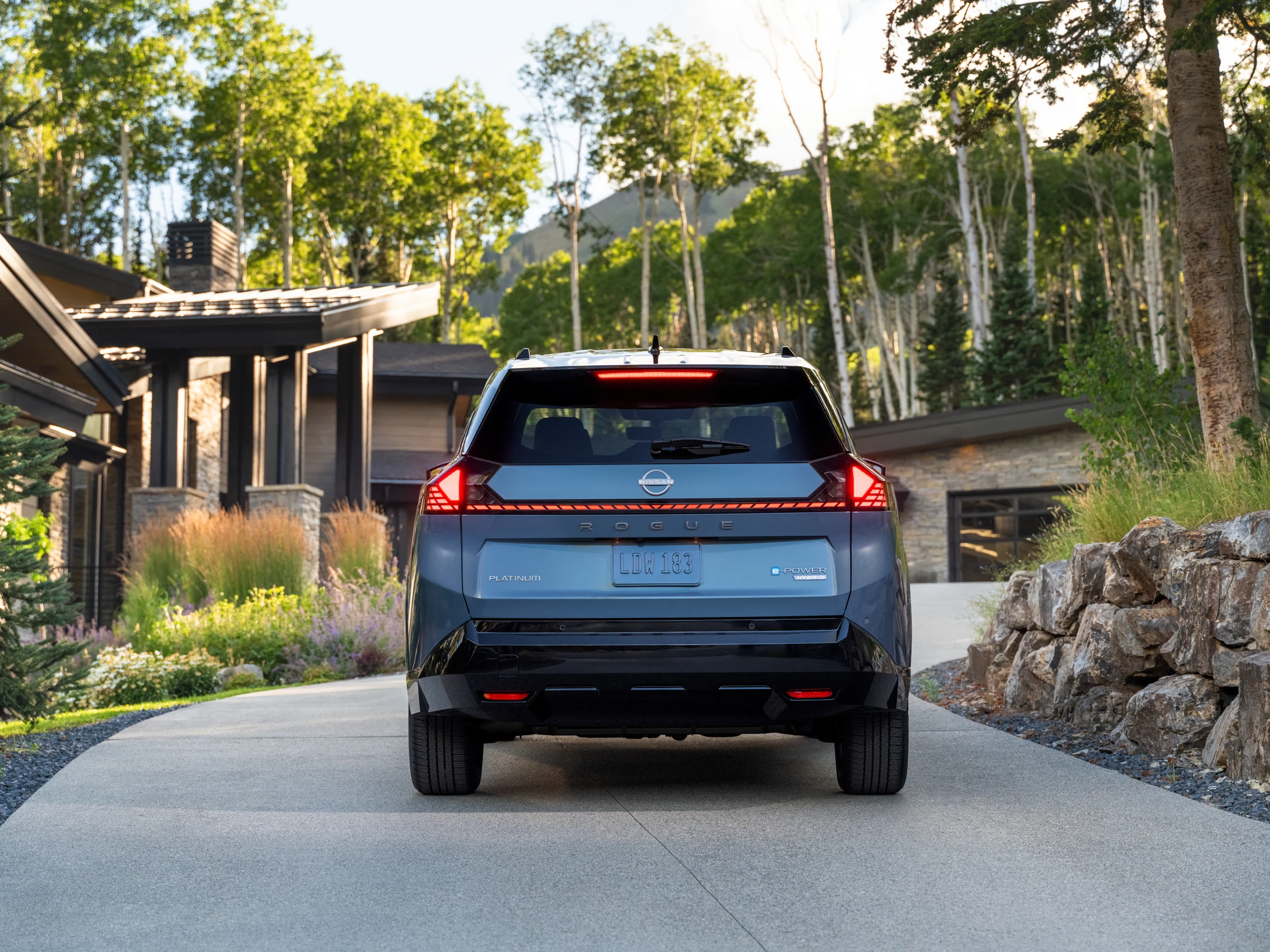 2027 Nissan Rogue Hybrid exterior photo 17