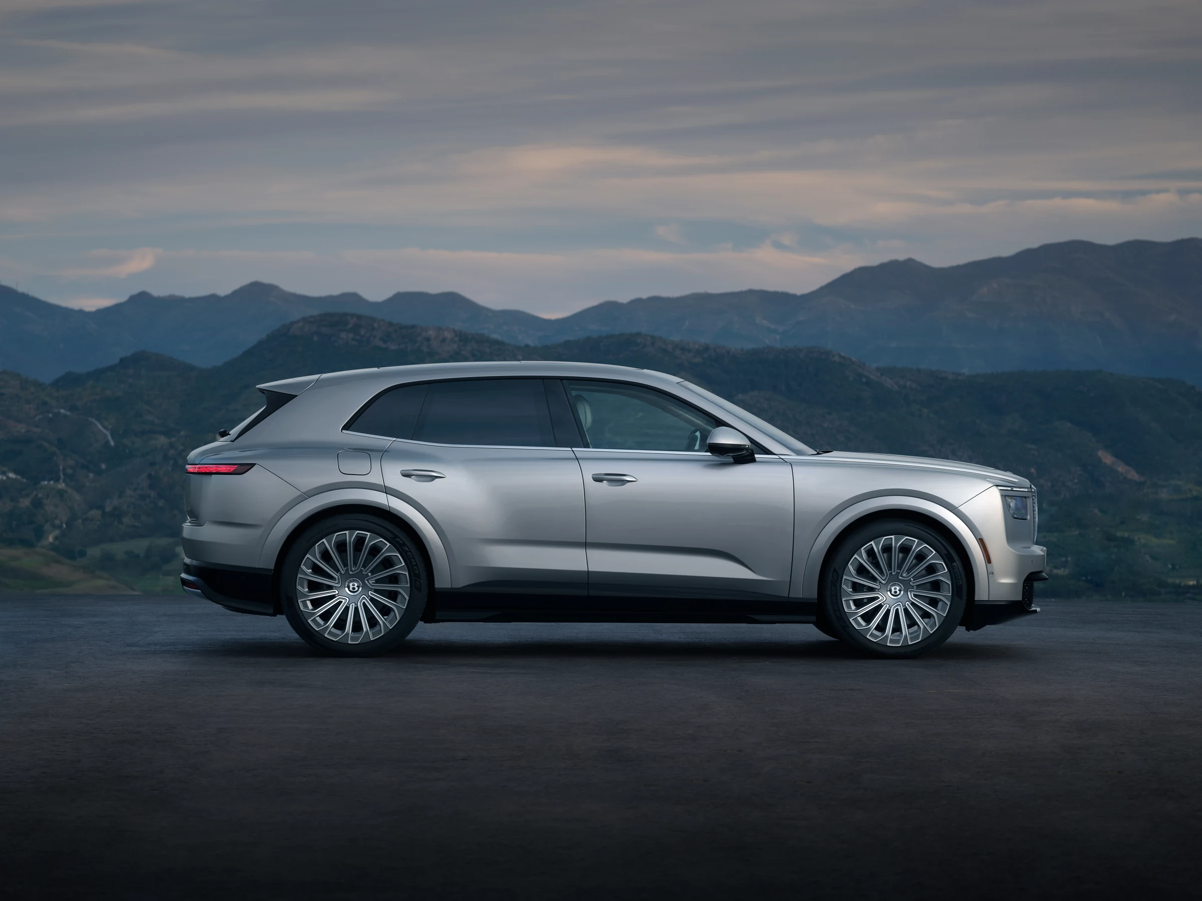 Bentley Torcal exterior official photo 8