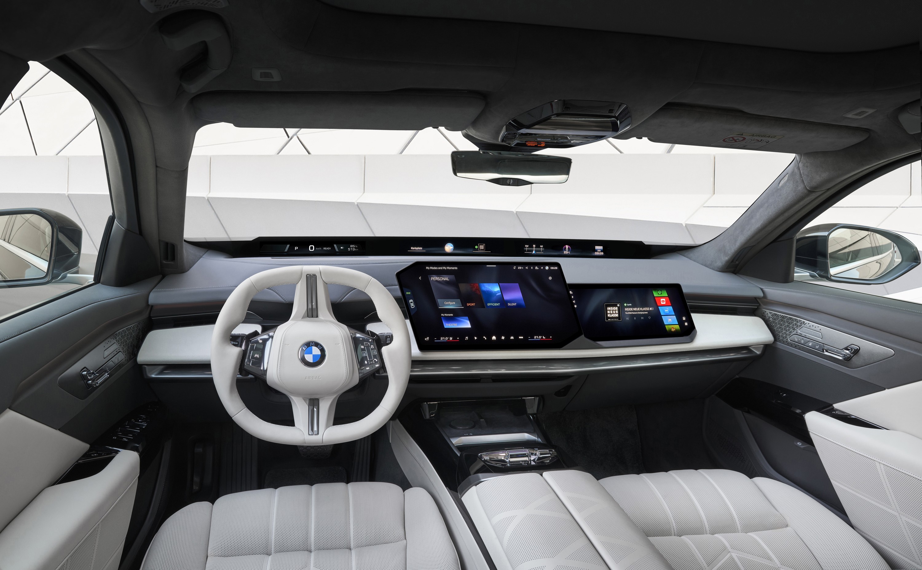 BMW 7 Series interior P90638749
