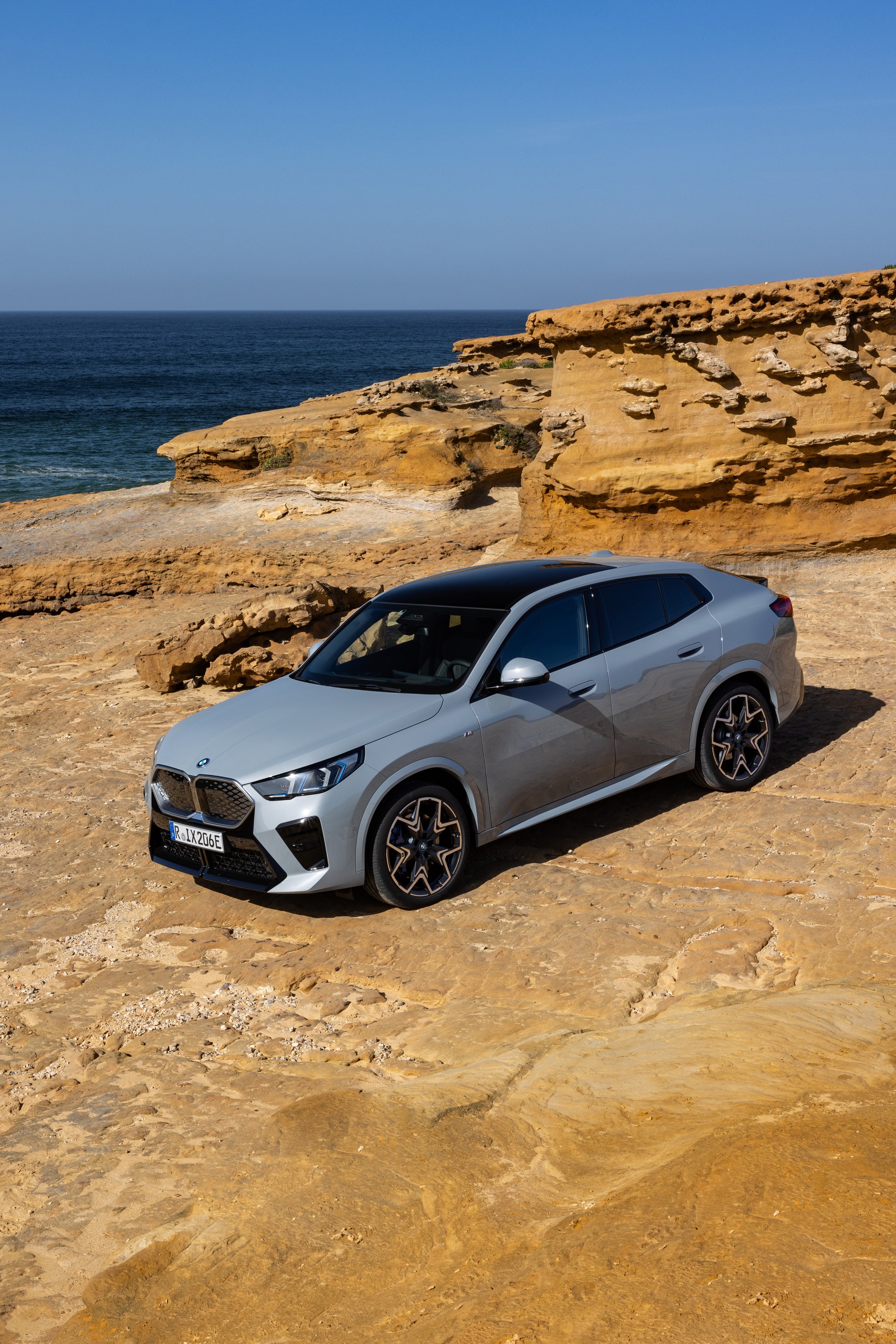 BMW iX2 exterior P90540059