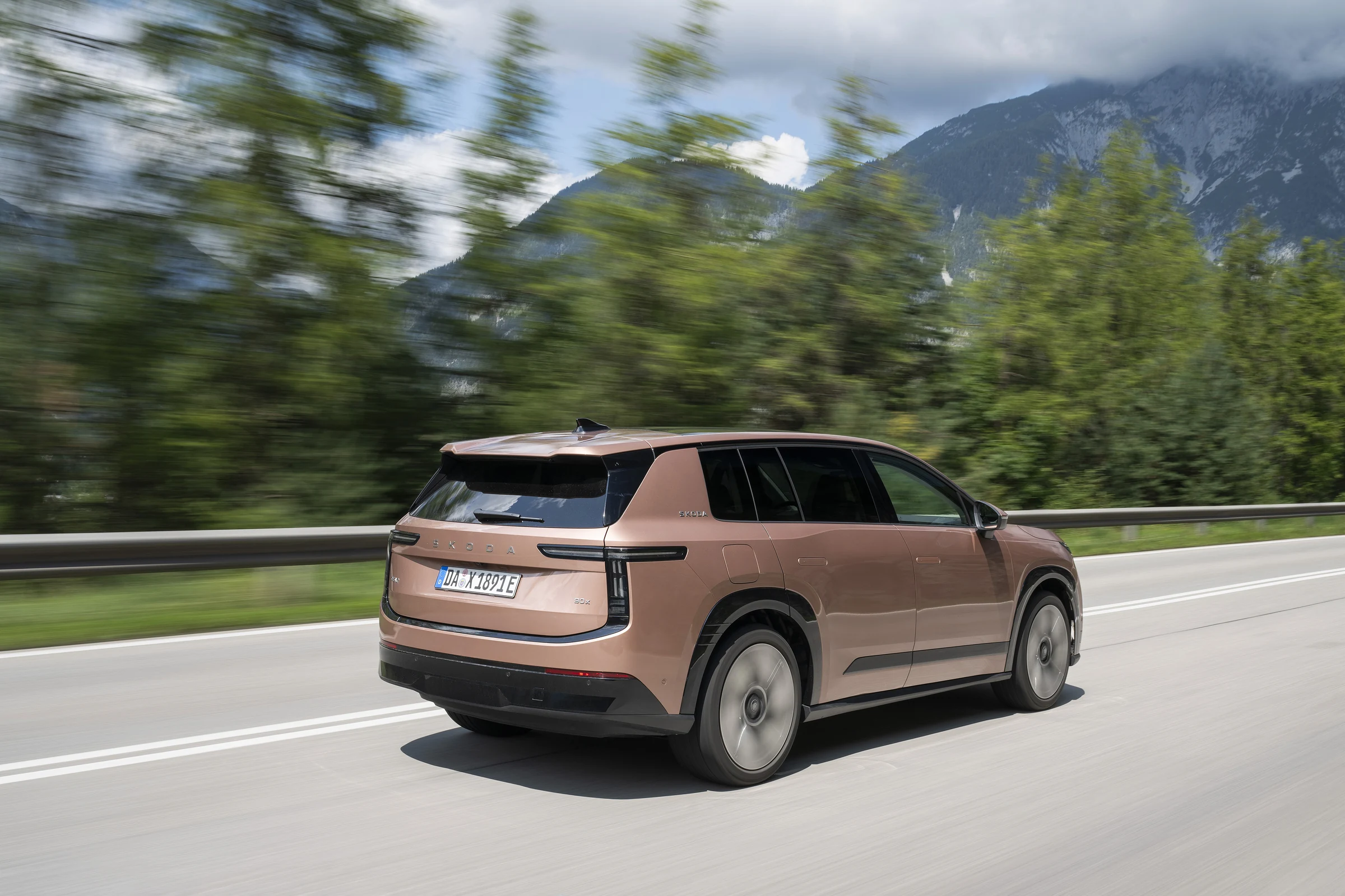 Skoda Peaq exterior official photo 95