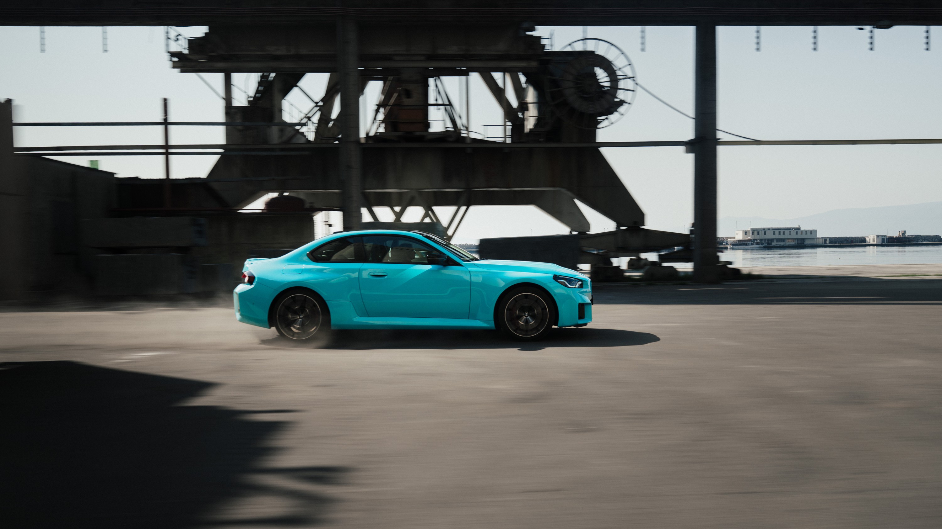 BMW M2 exterior P90642593