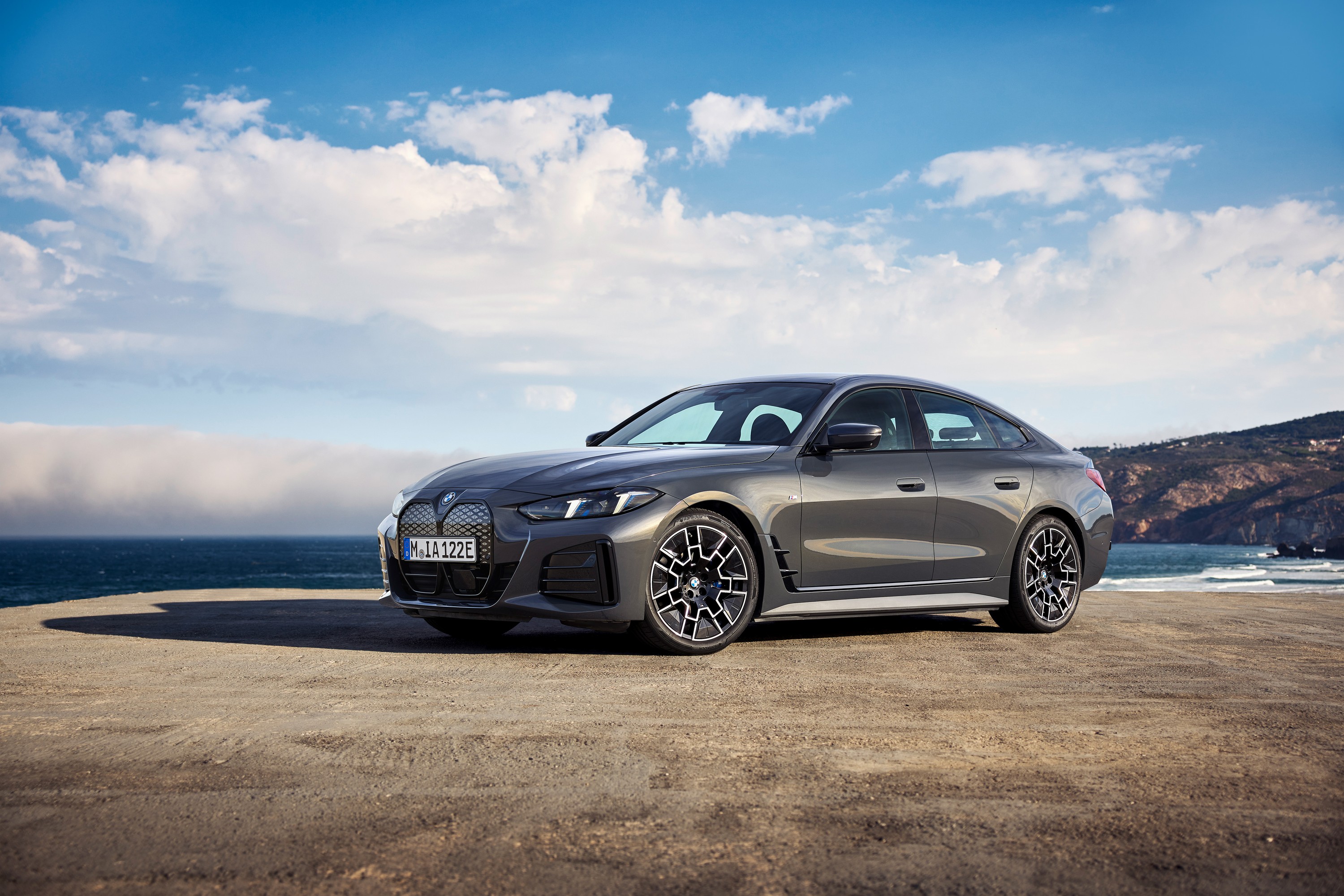 BMW i4 exterior P90546614