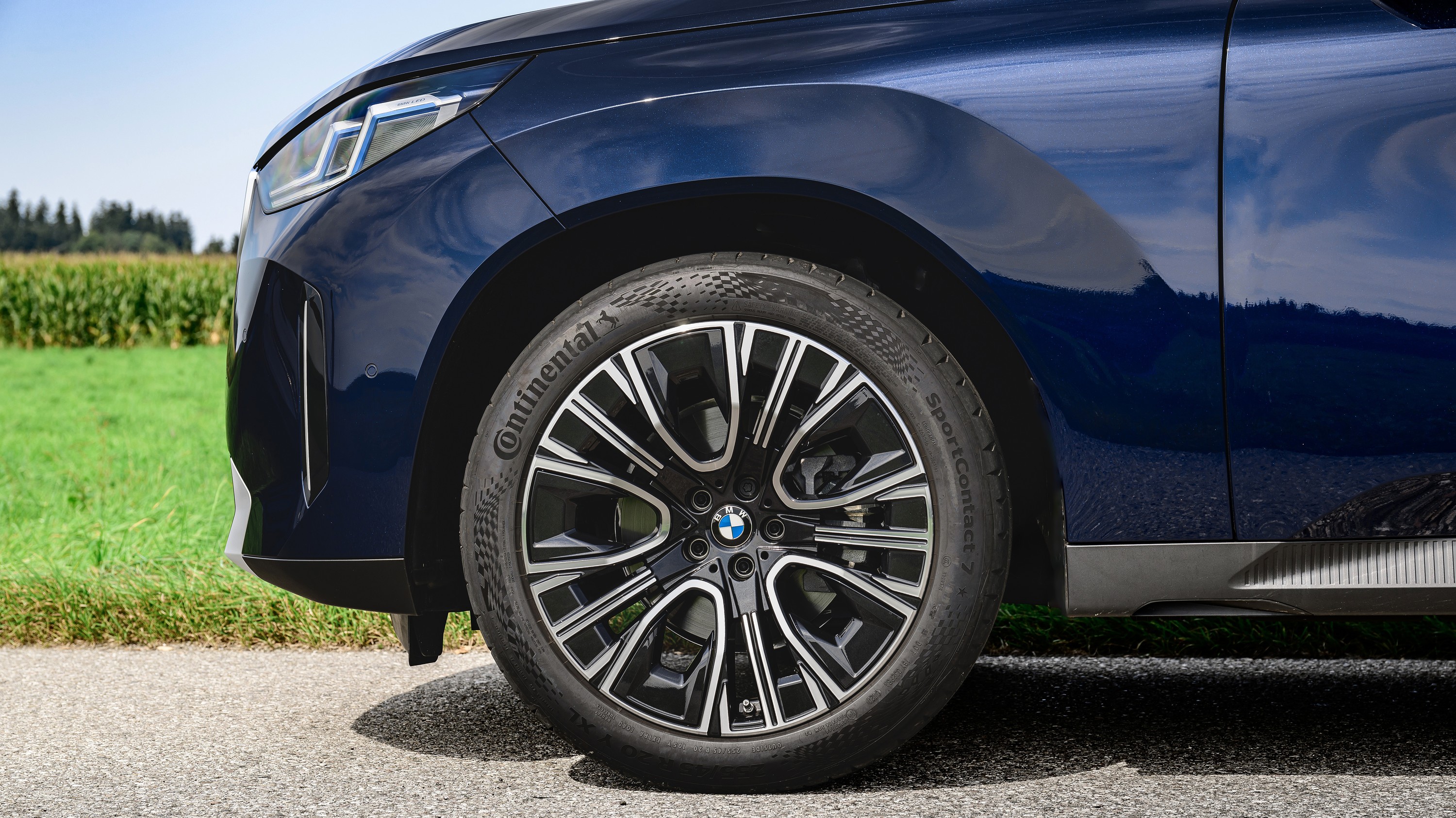 BMW X3 exterior P90567926