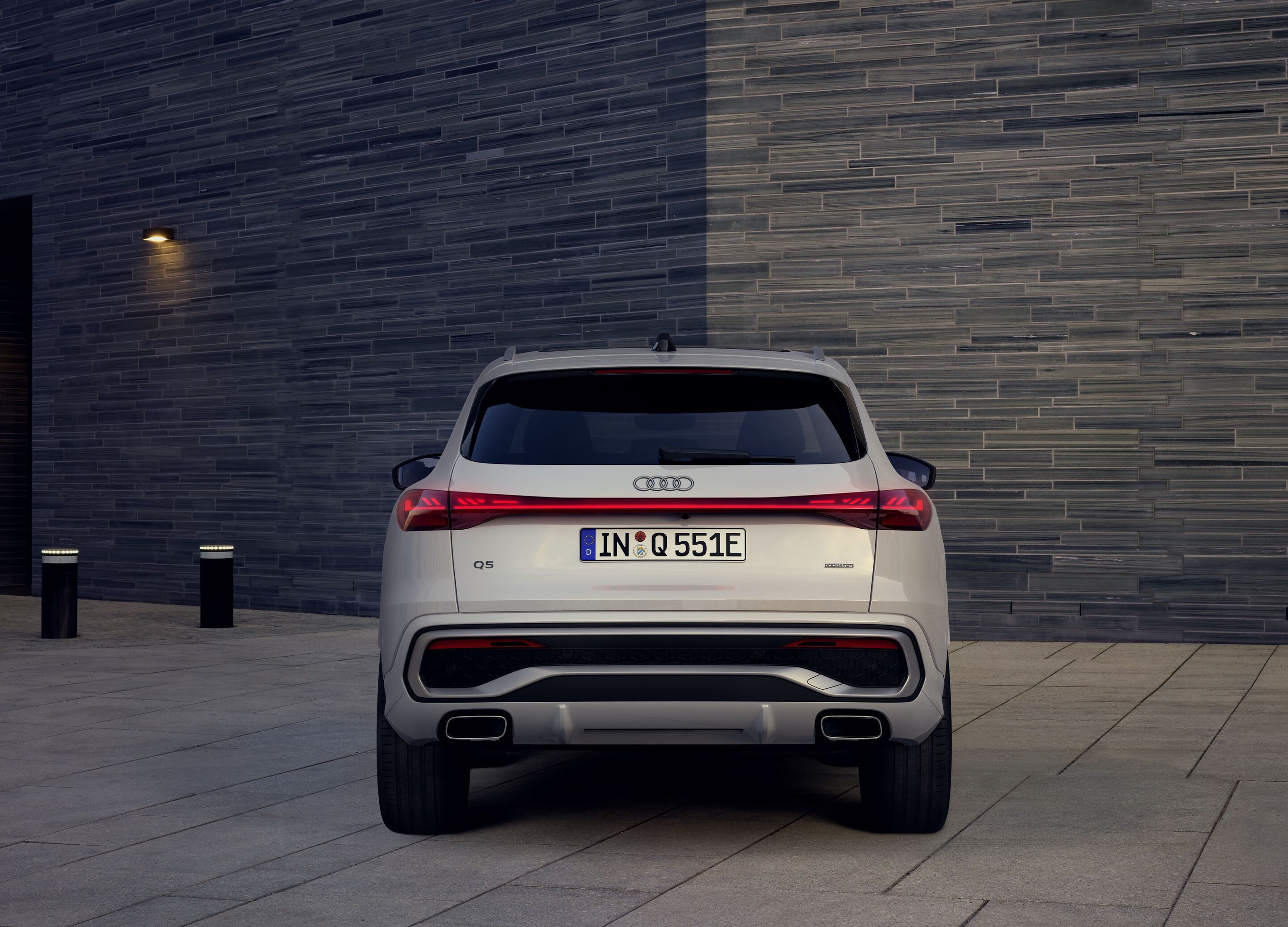 Audi Q5 SUV e-hybrid additional exterior official photo