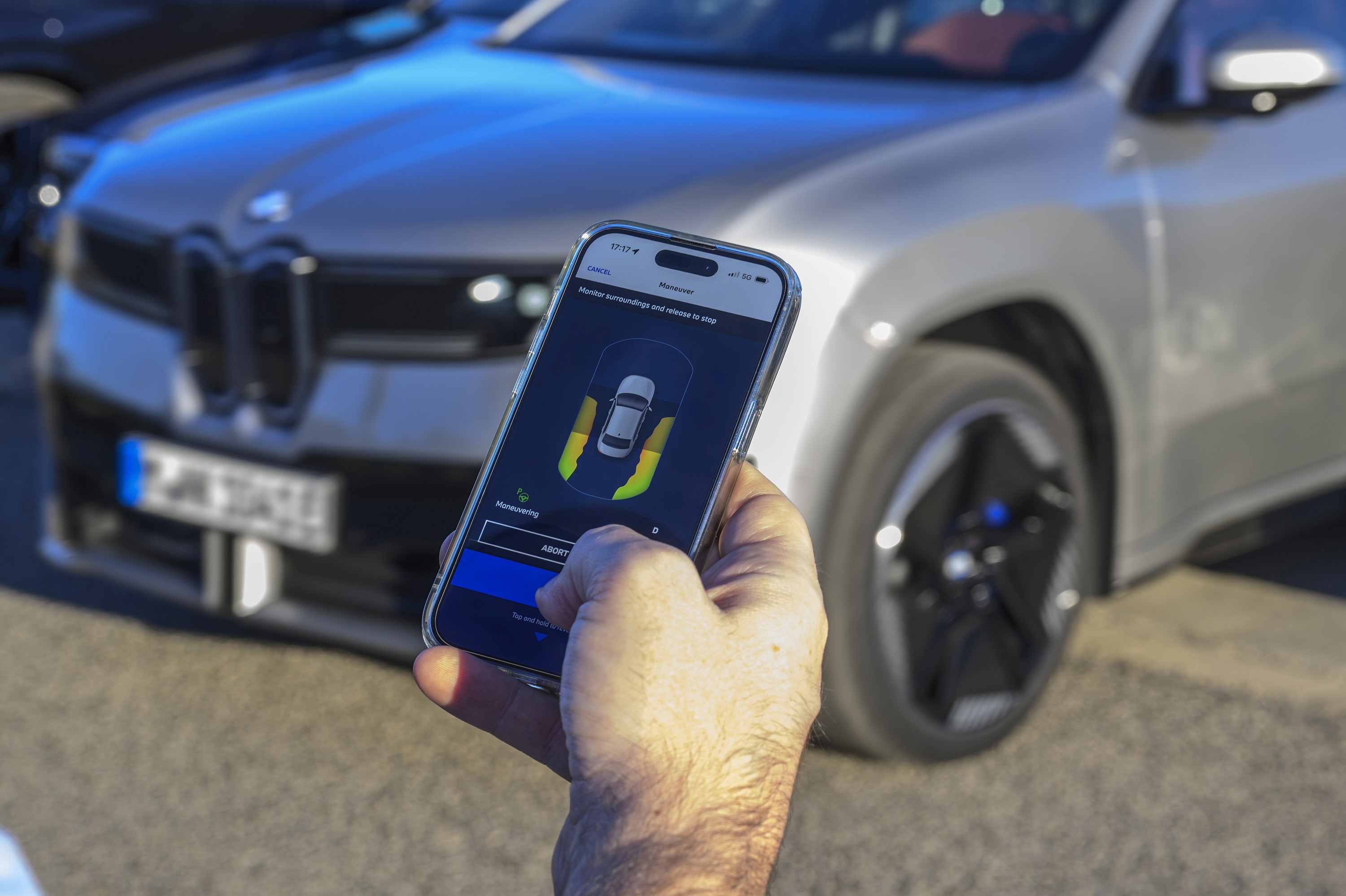 BMW iX3 exterior P90626455