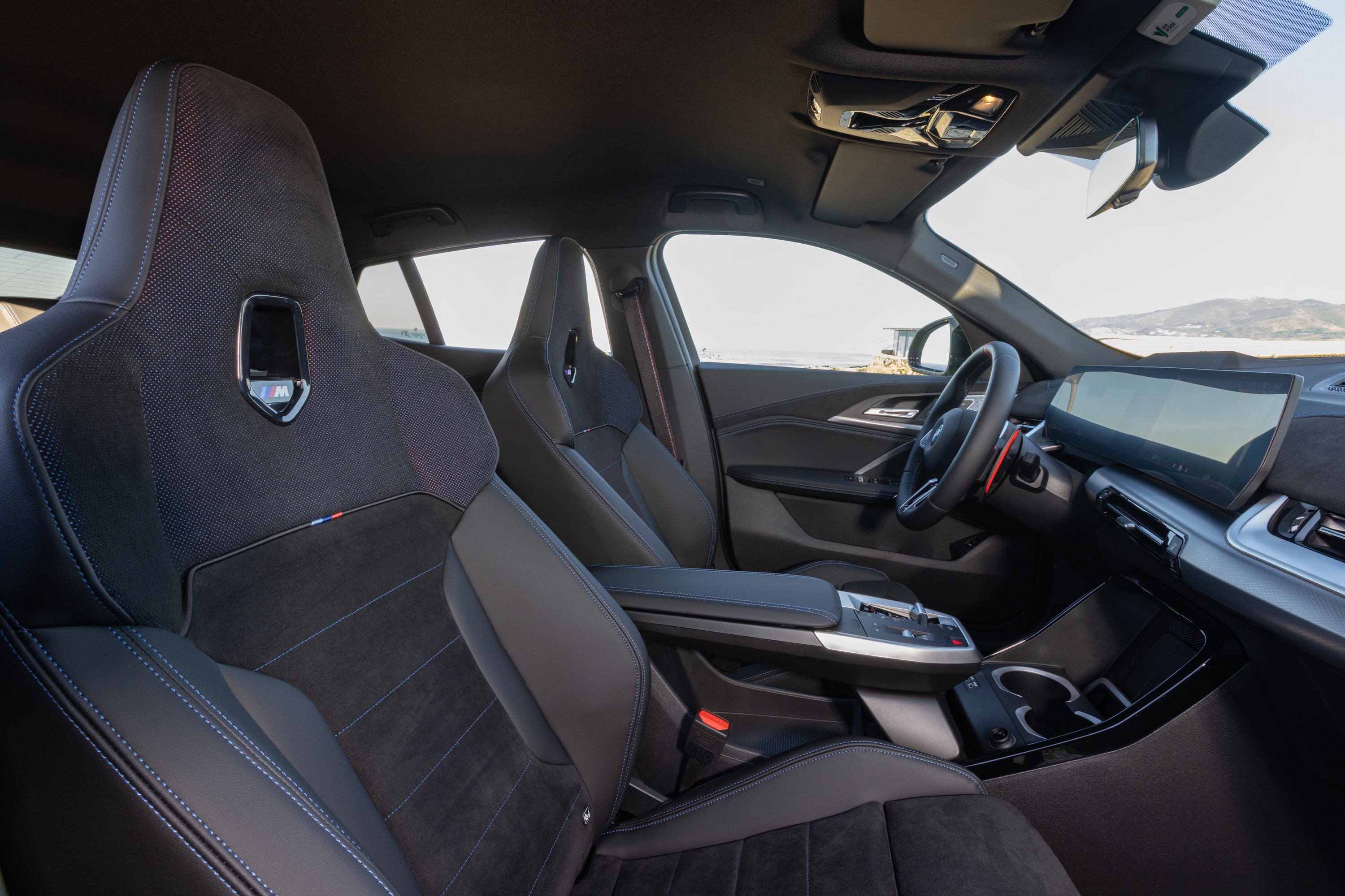 BMW X2 interior P90540188