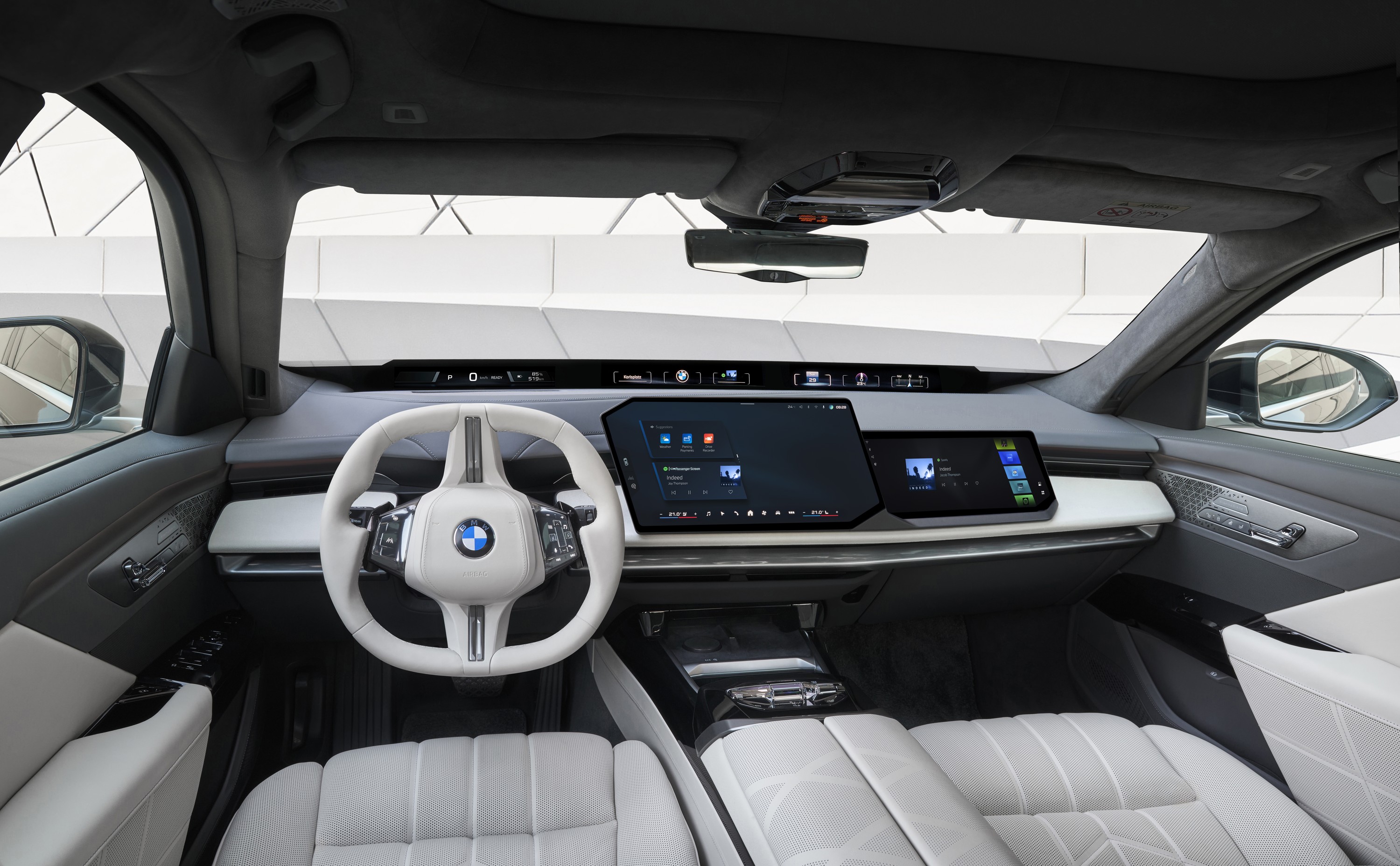 BMW 7 Series interior P90638744