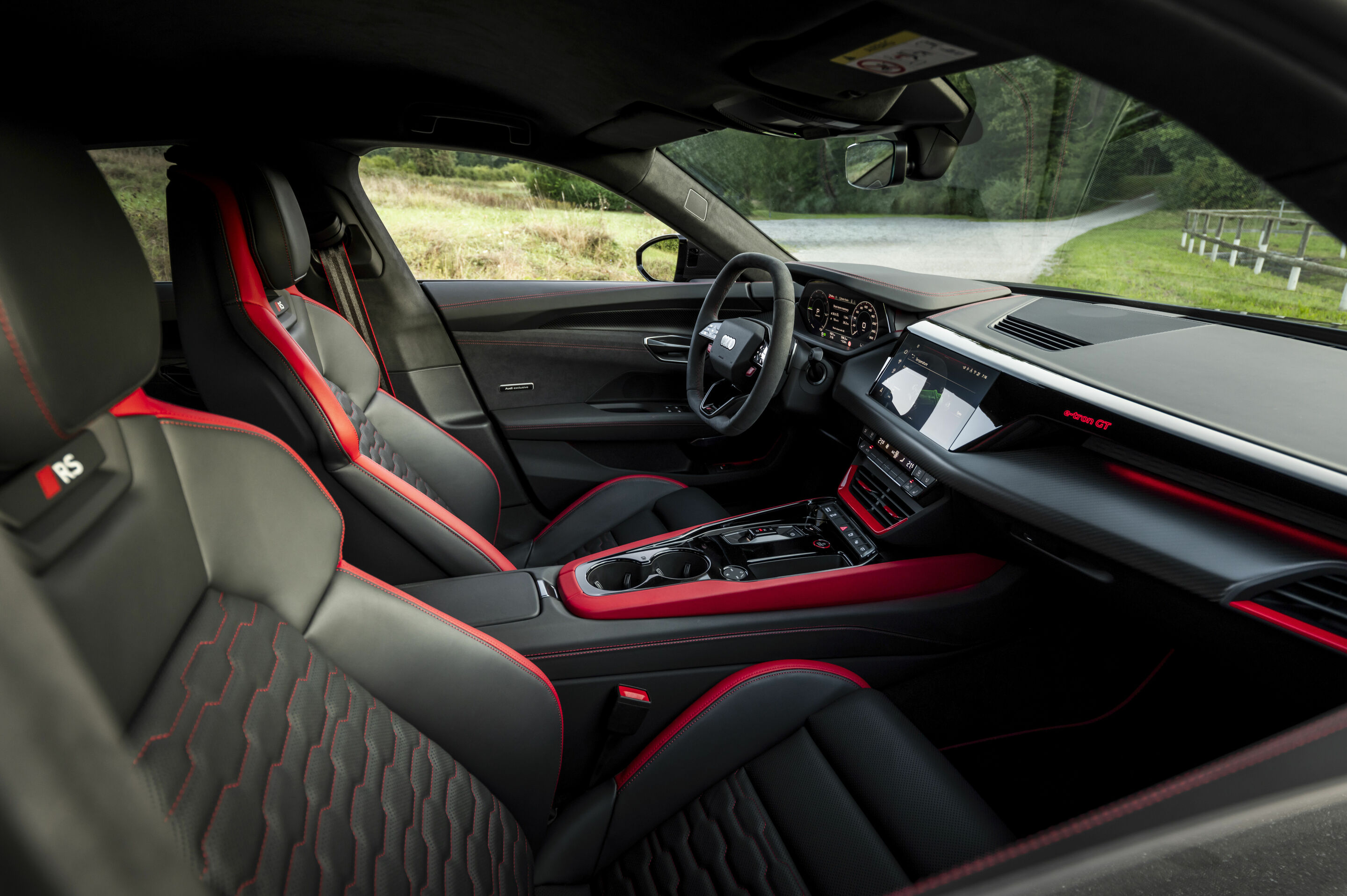 Audi RS e-tron GT interior and cockpit A244143
