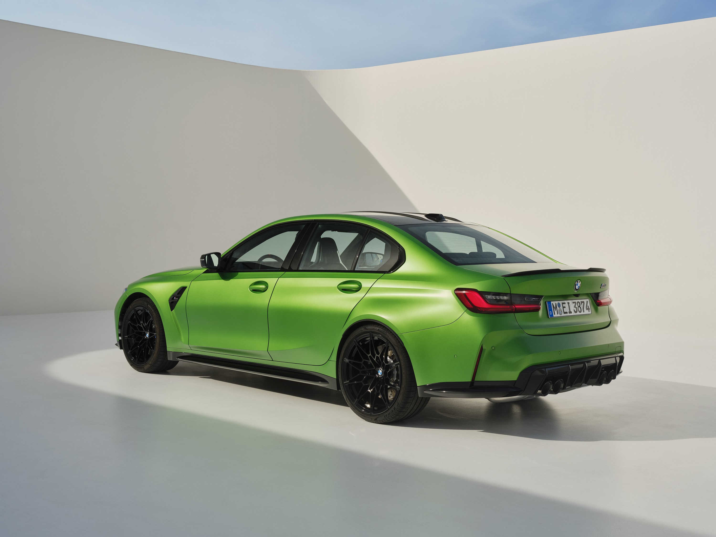 BMW M3 exterior P90551016
