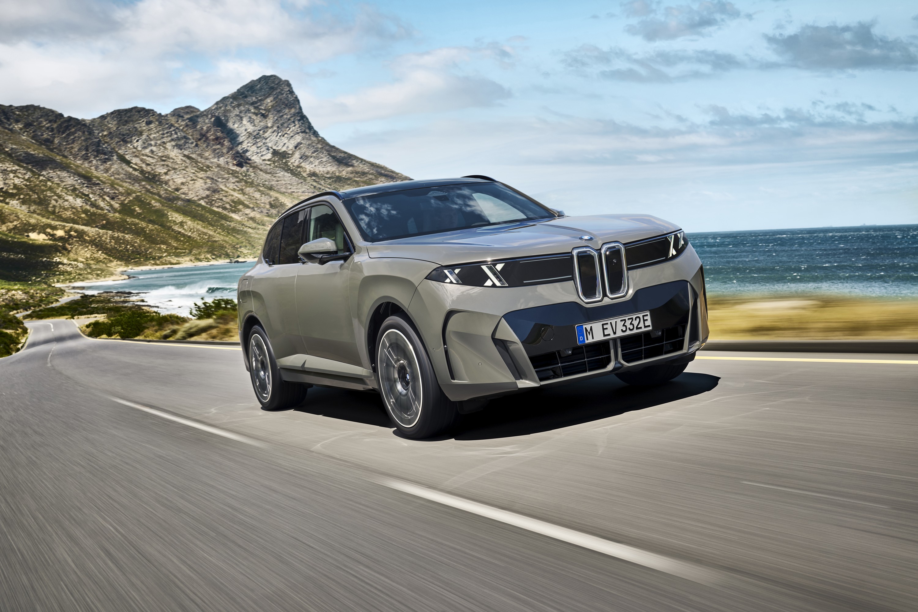 BMW iX exterior P90645967