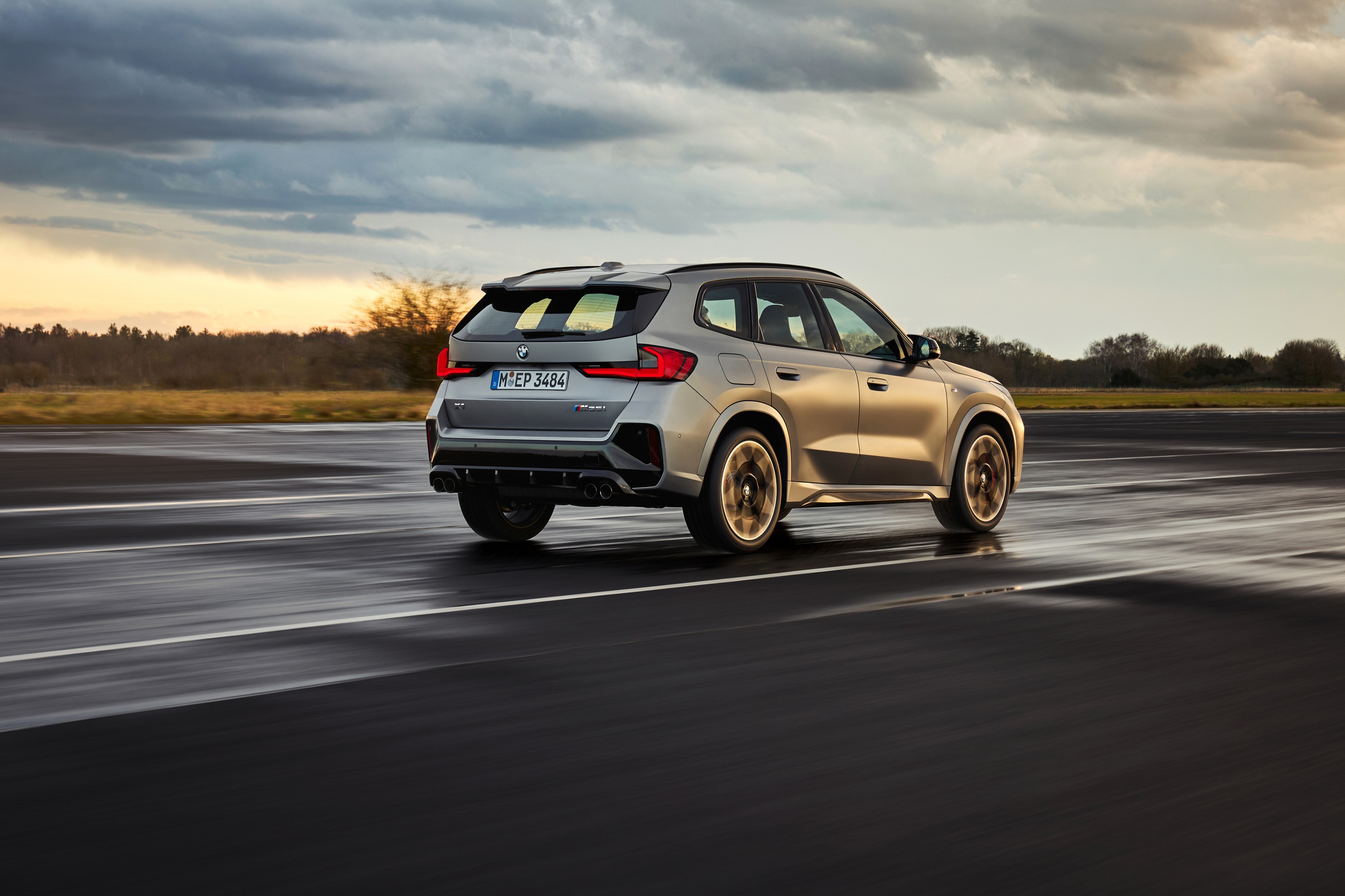 BMW X1 exterior P90509757