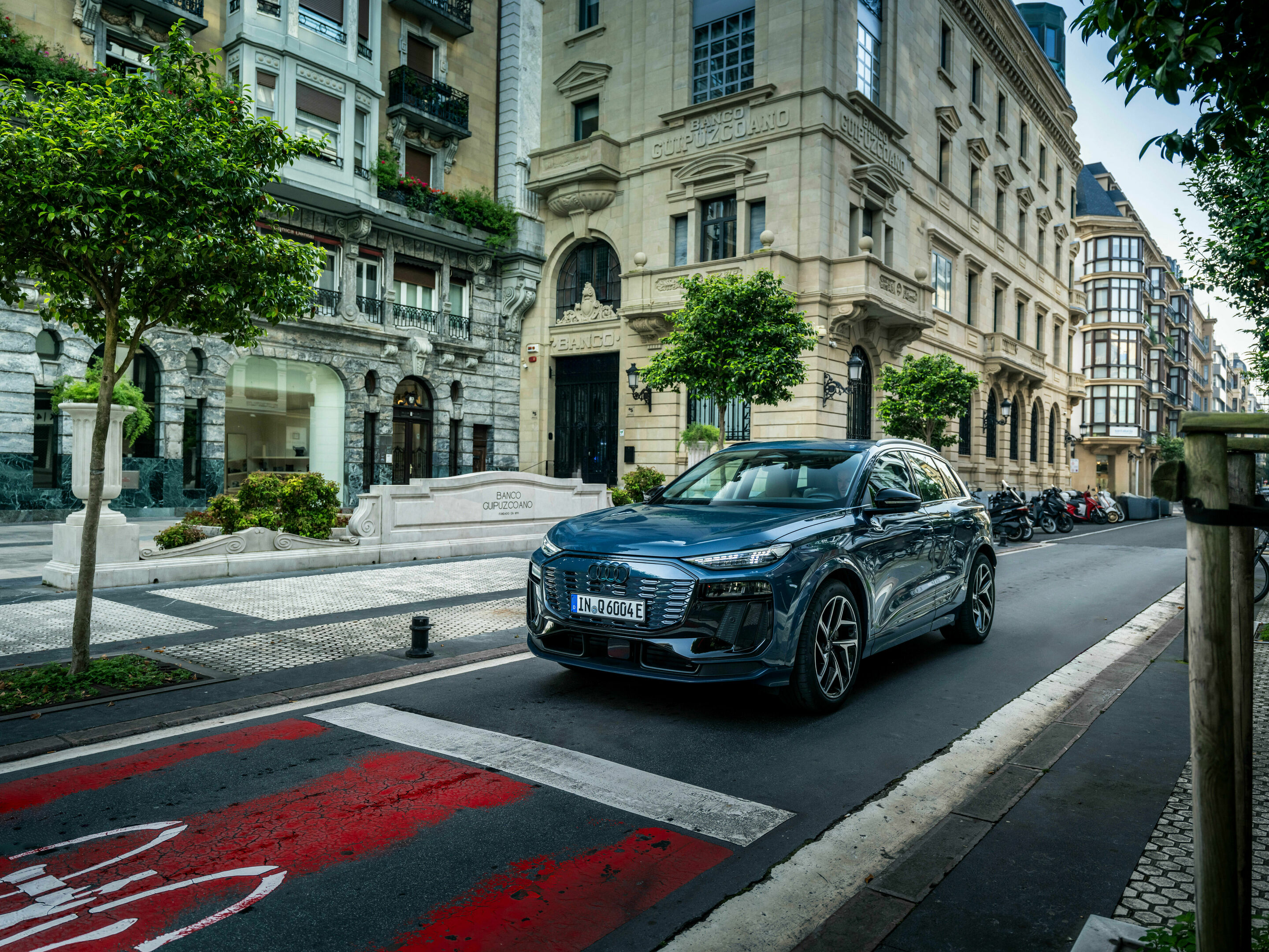 Audi Q6 e-tron Overview official photo