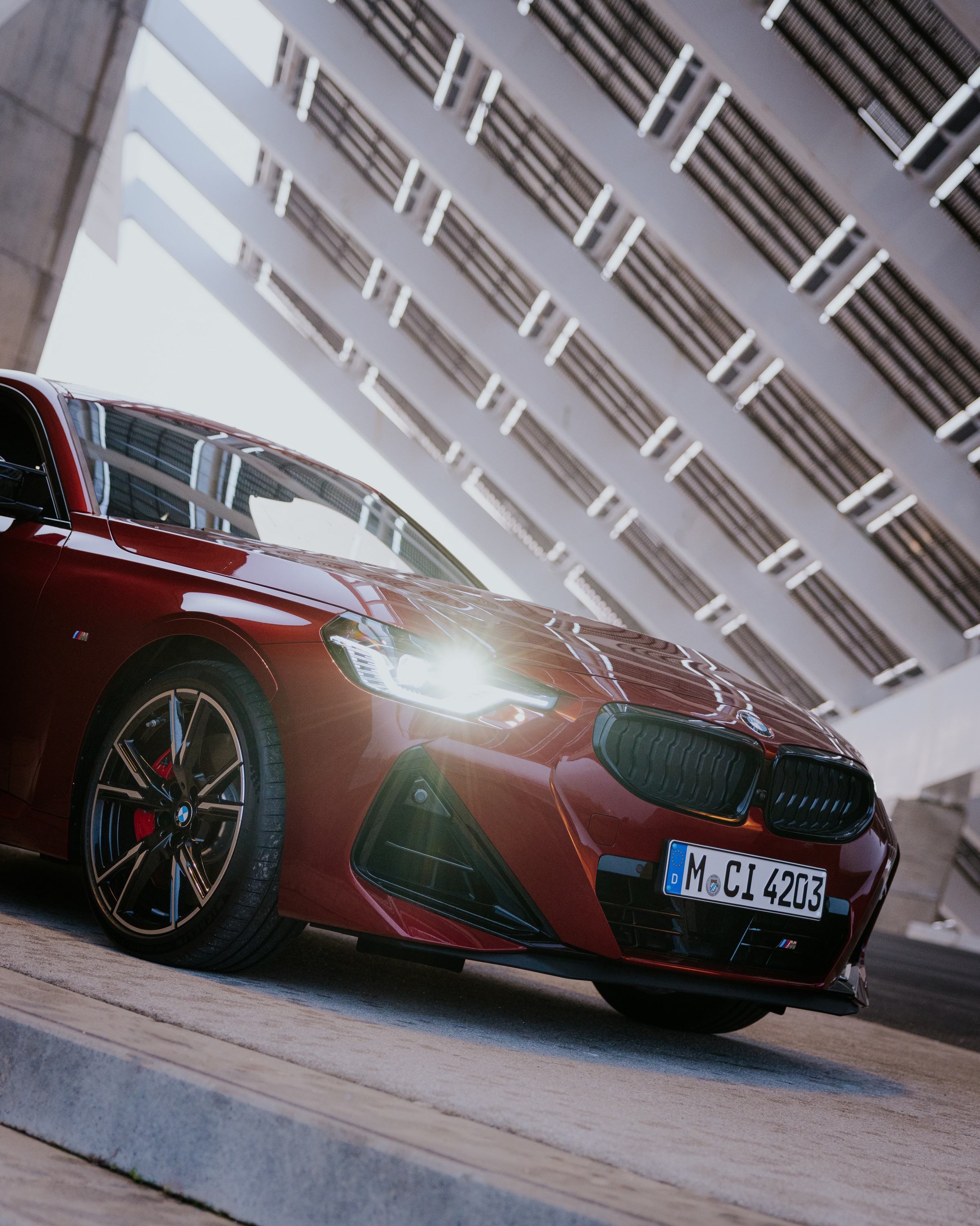 BMW M240i exterior P90554857