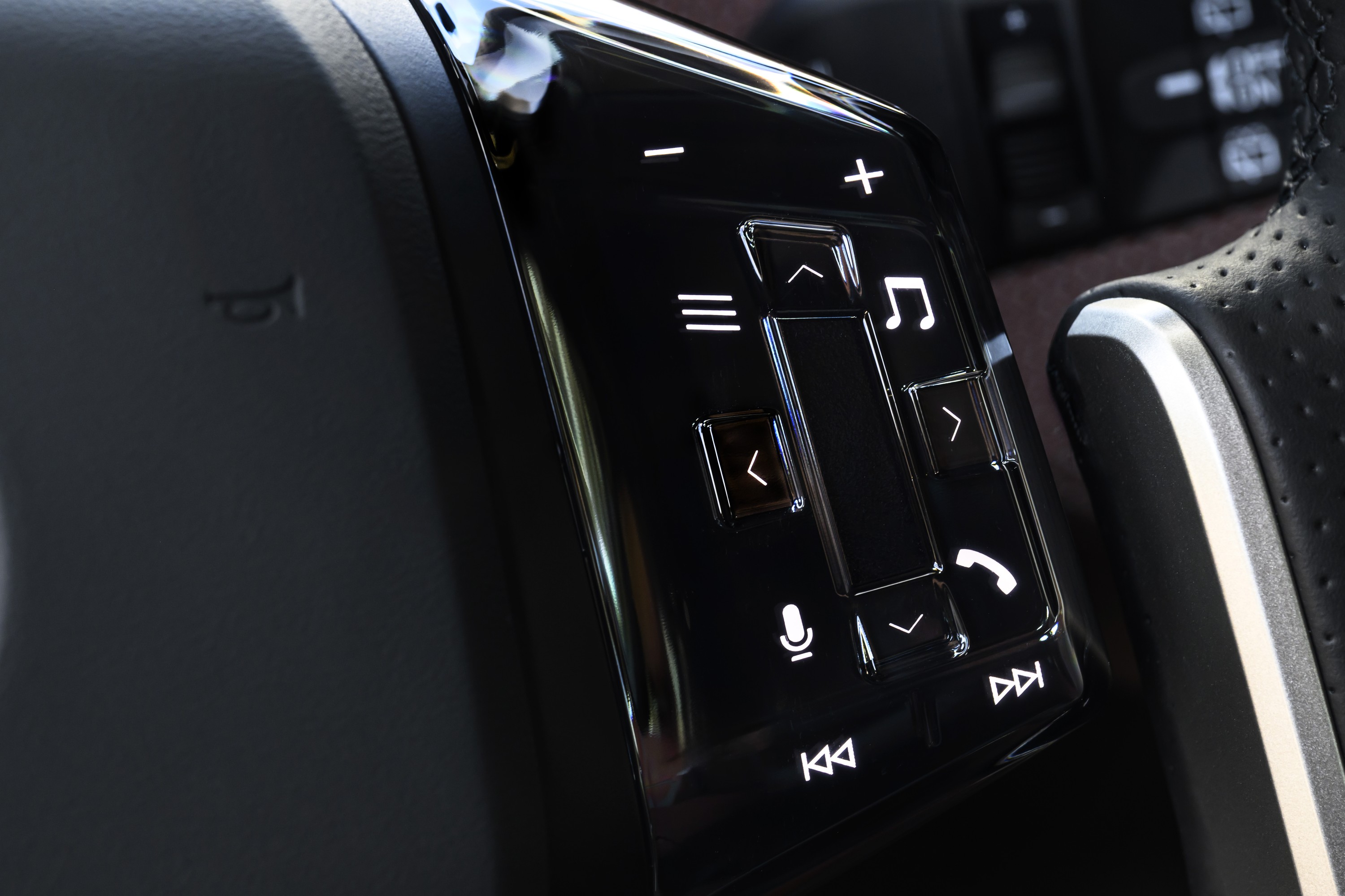 BMW iX3 exterior P90626697