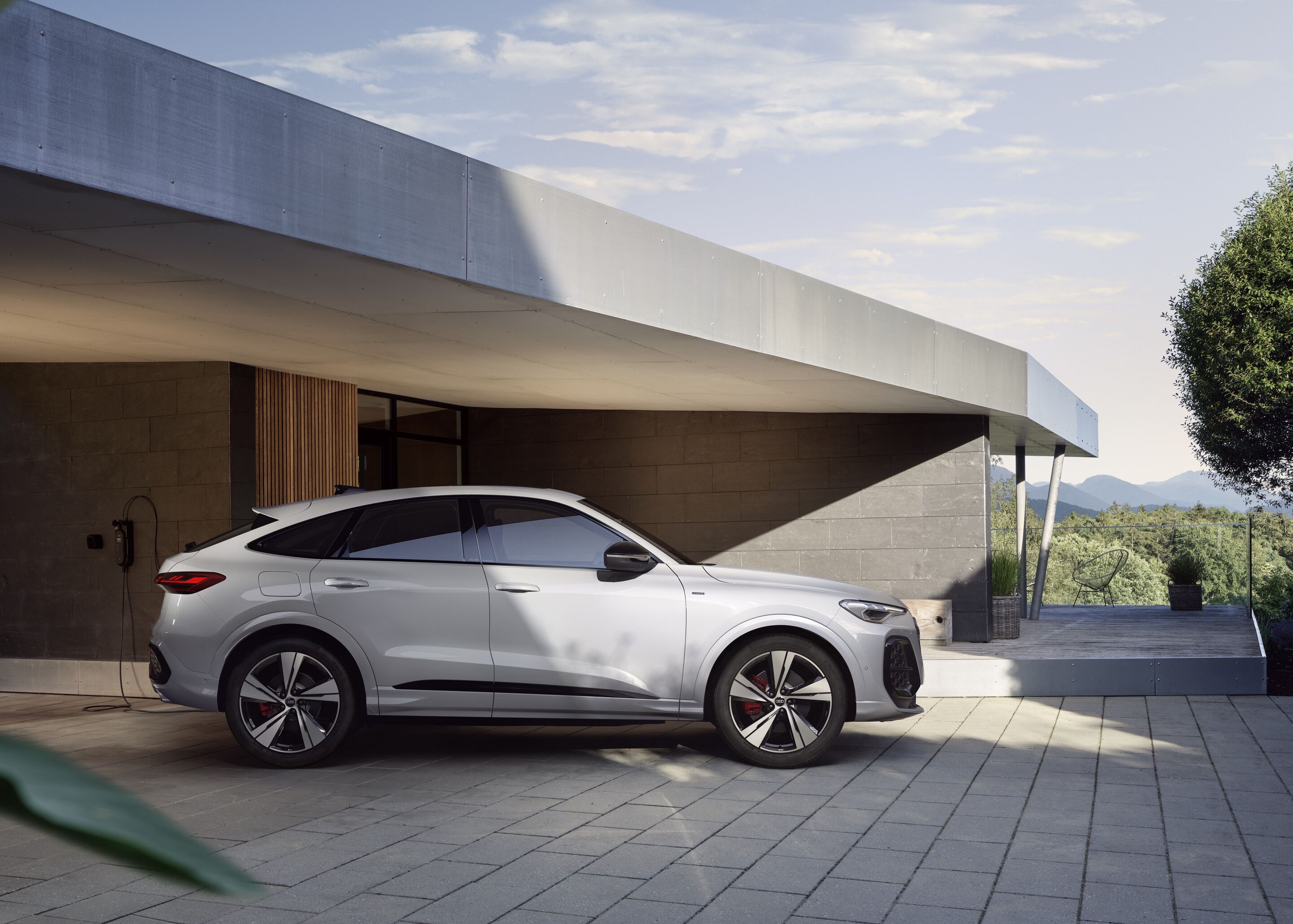 Audi Q5 Sportback e-hybrid additional exterior official photo