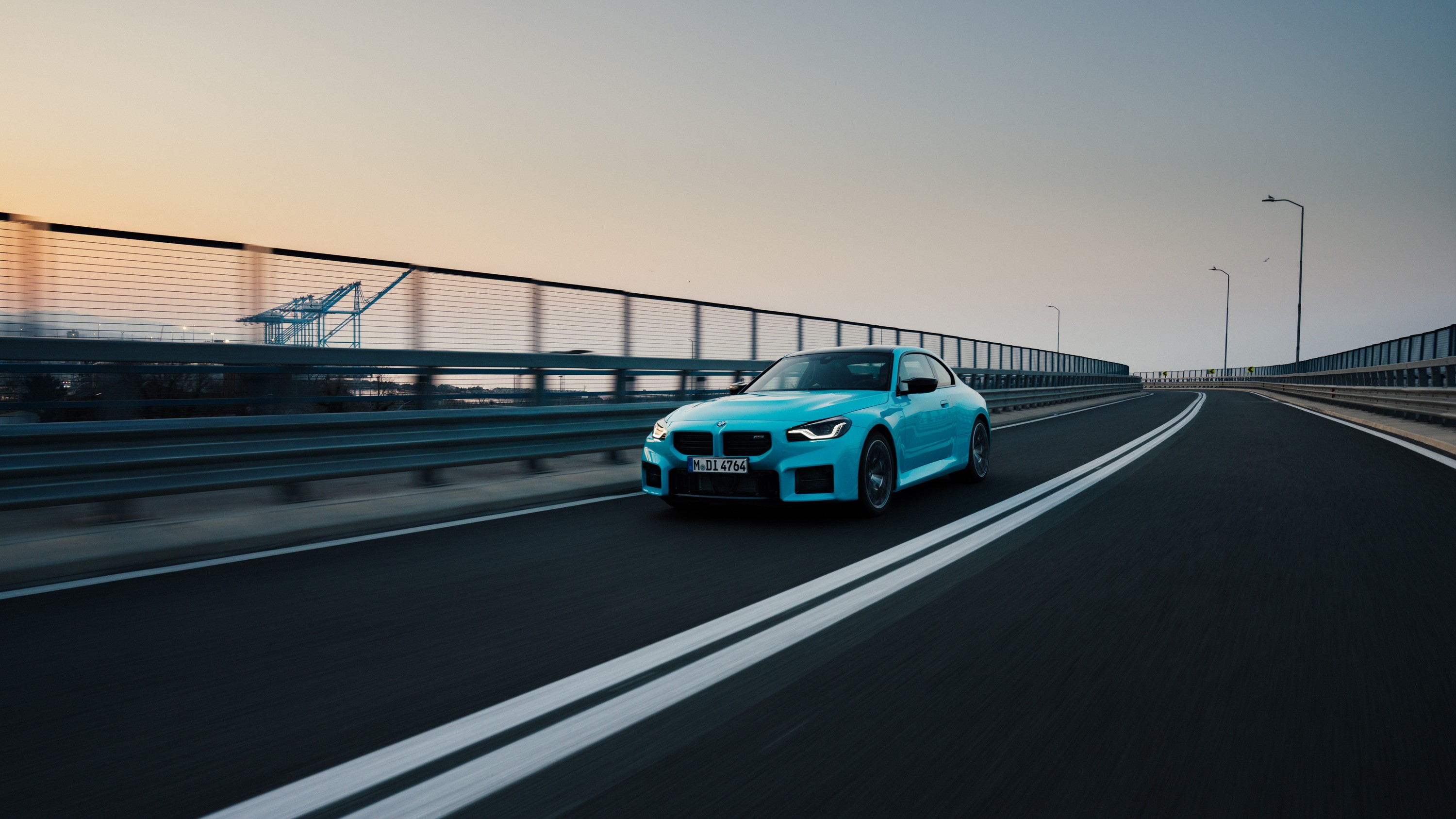 BMW M2 exterior P90642596