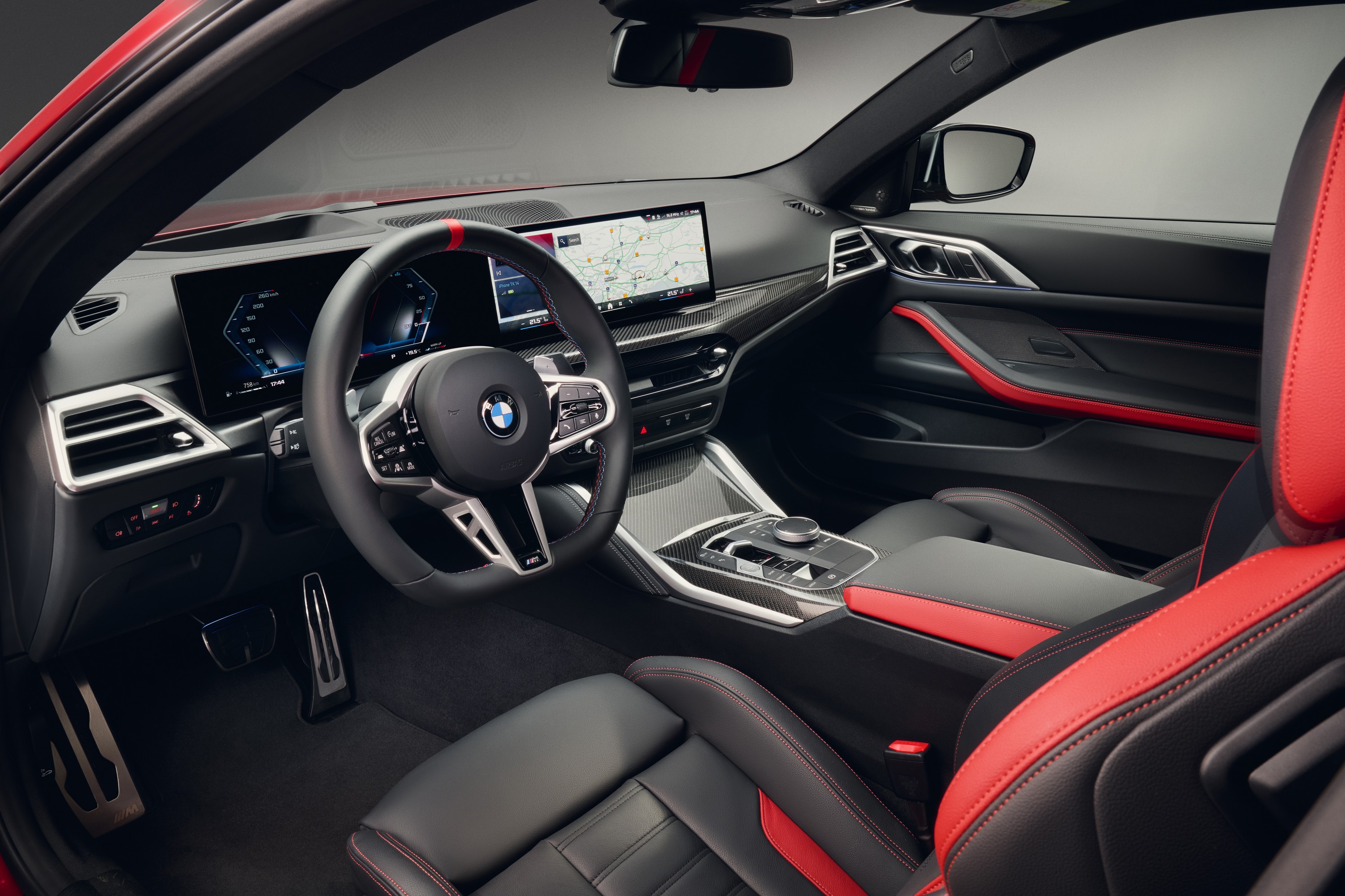 BMW 4 Series interior P90535791