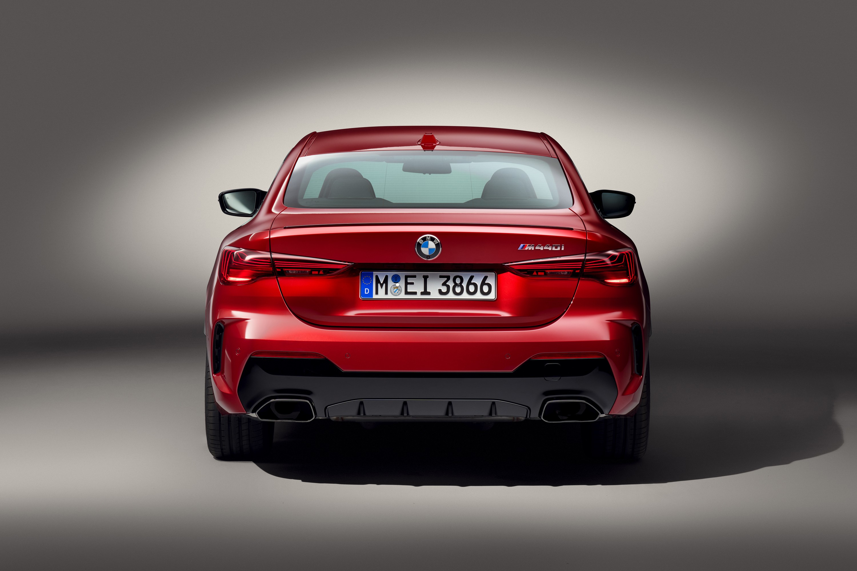 BMW 4 Series exterior P90535814