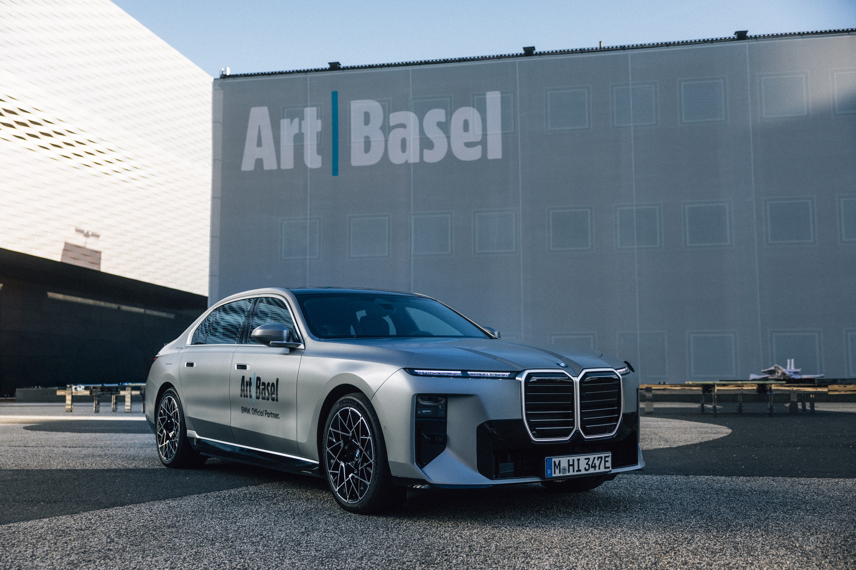 BMW i7 exterior P90645757