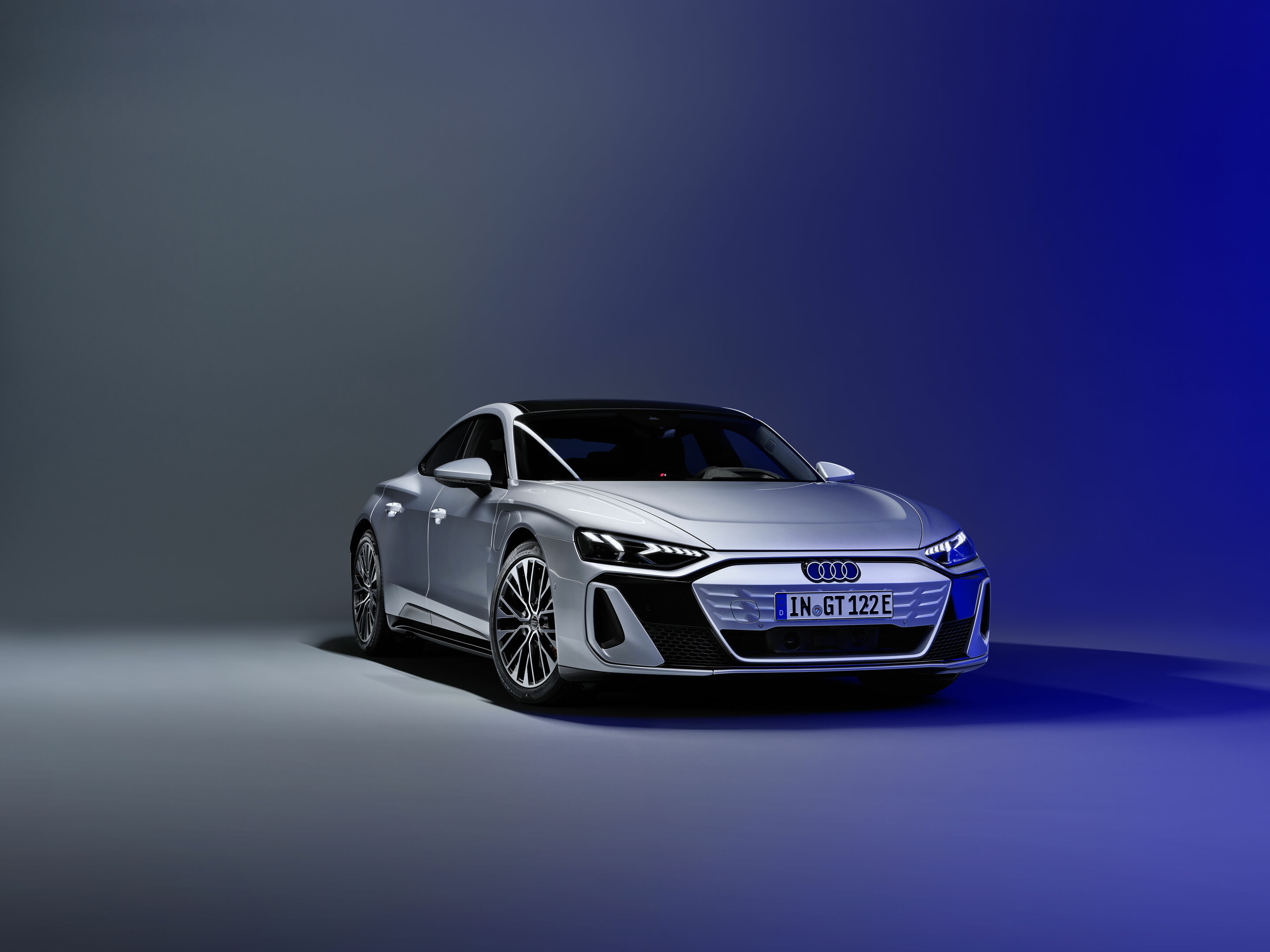 Audi S e-tron GT interior and cockpit A242607