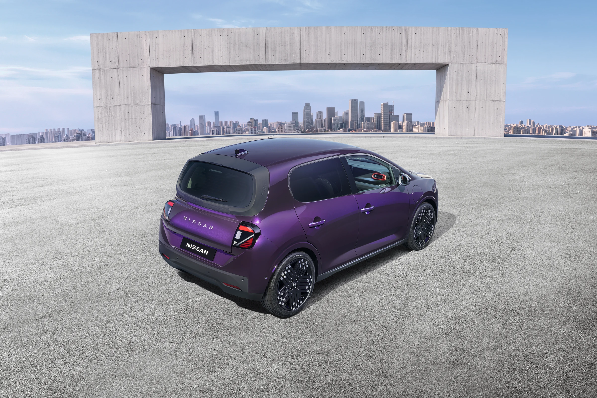 Nissan Pixo exterior official photo 4