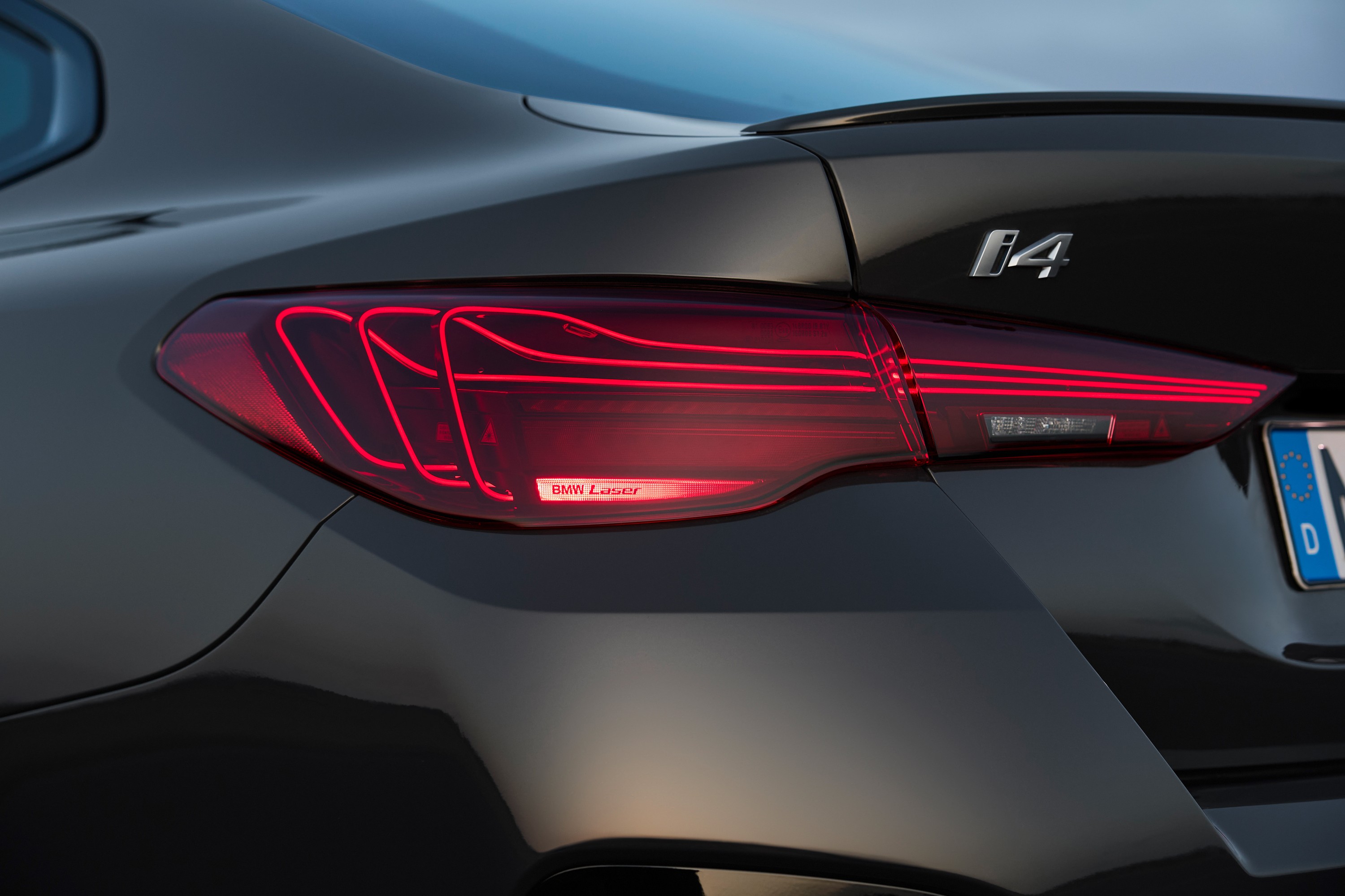 BMW i4 exterior P90546621