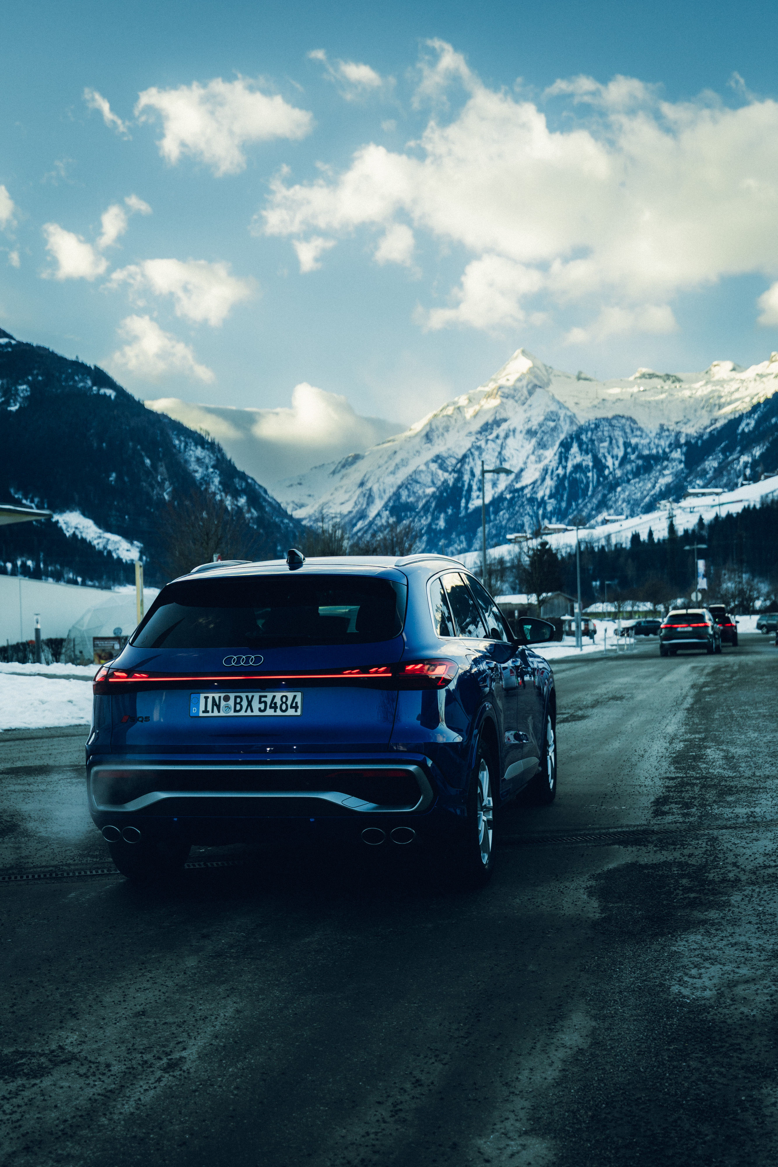 Audi SQ5 SUV additional exterior official photo