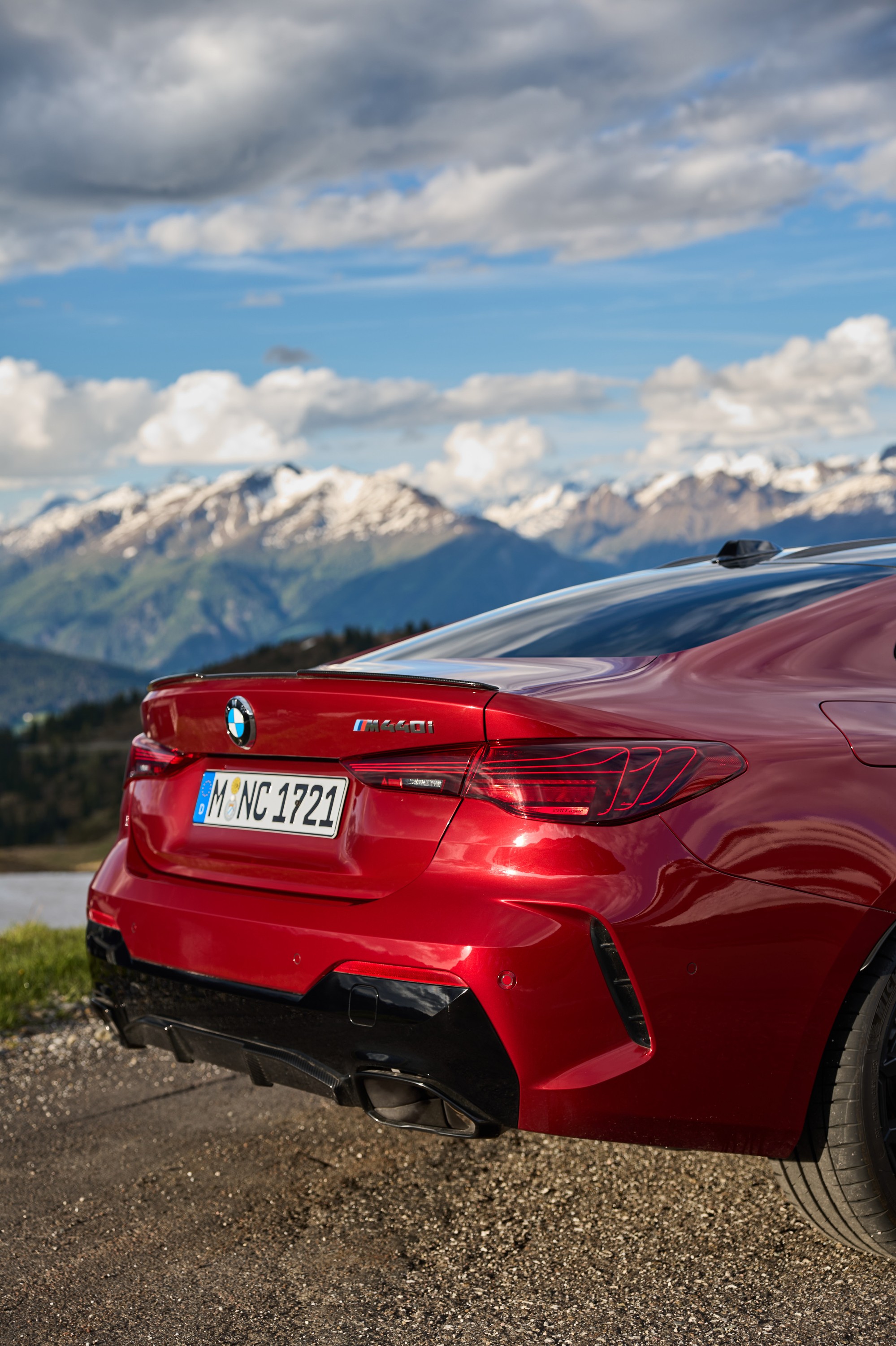 BMW 4 Series exterior P90565099