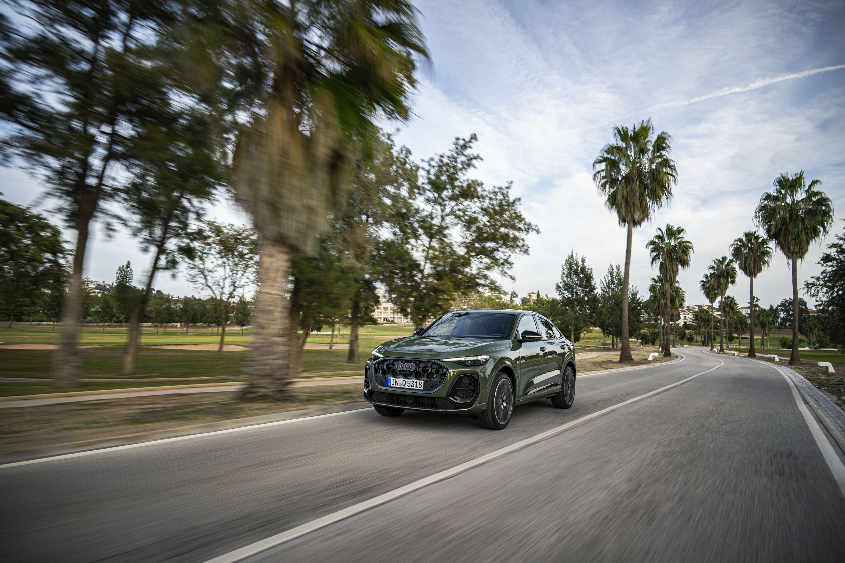 Audi Q5 Sportback additional exterior official photo