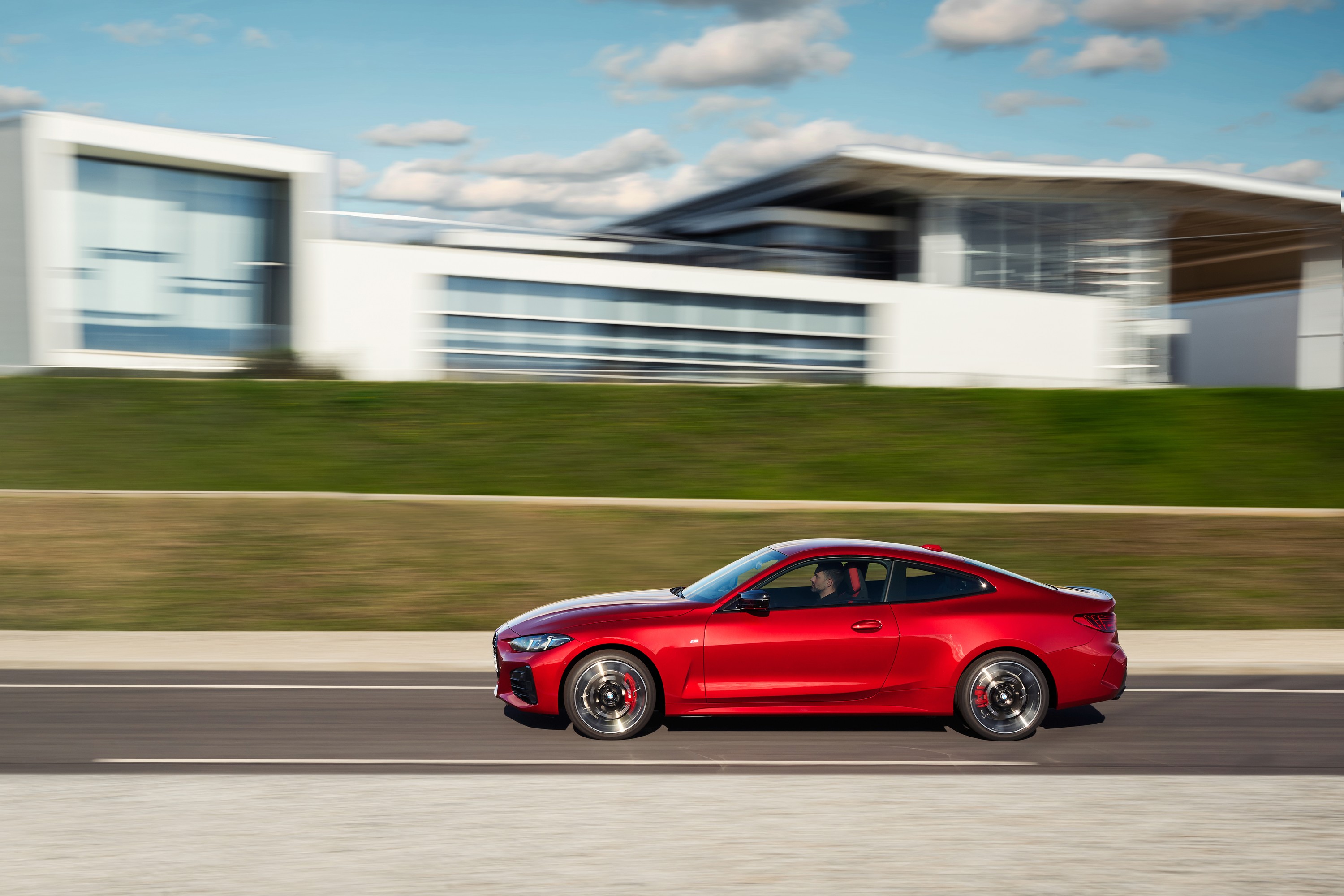 BMW 4 Series driving P90535829
