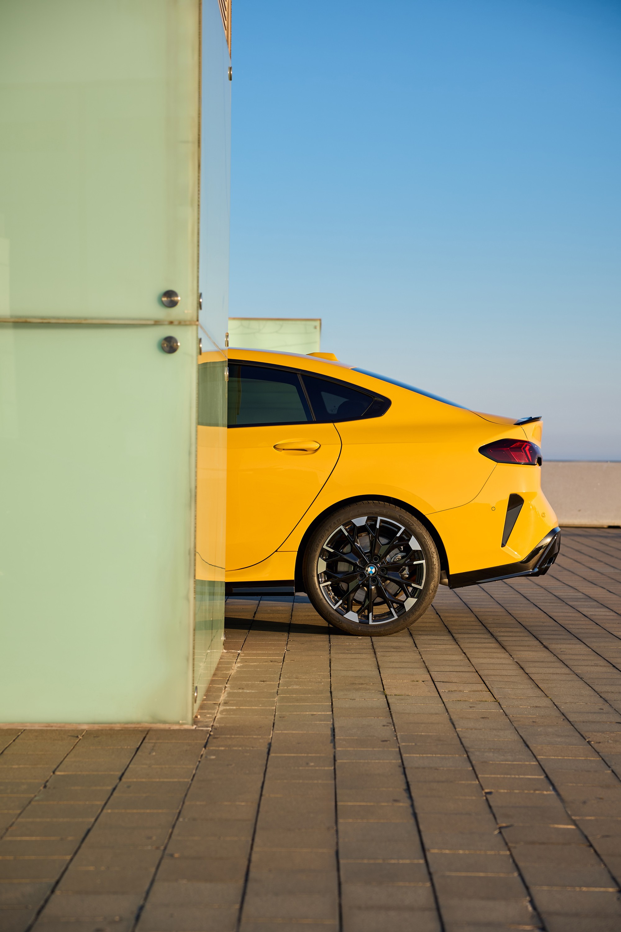 BMW M235 exterior P90589023