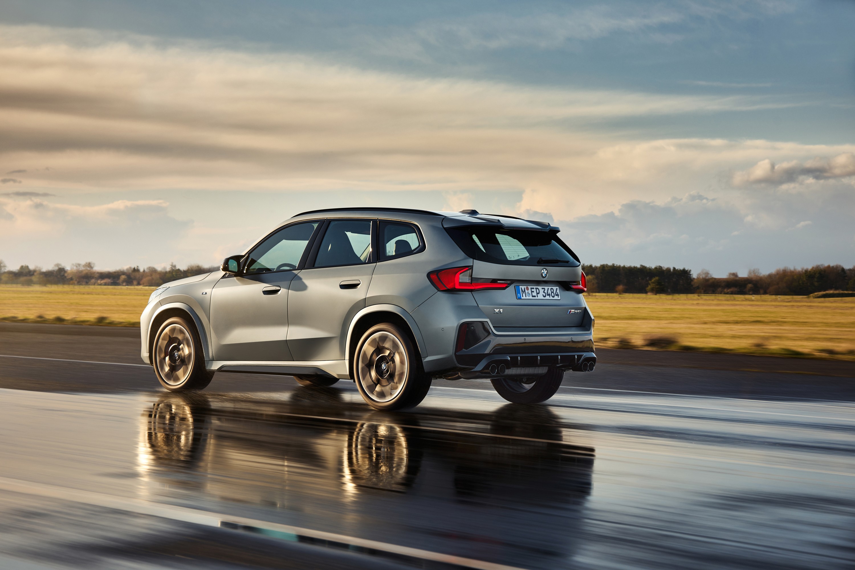 BMW X1 exterior P90509758