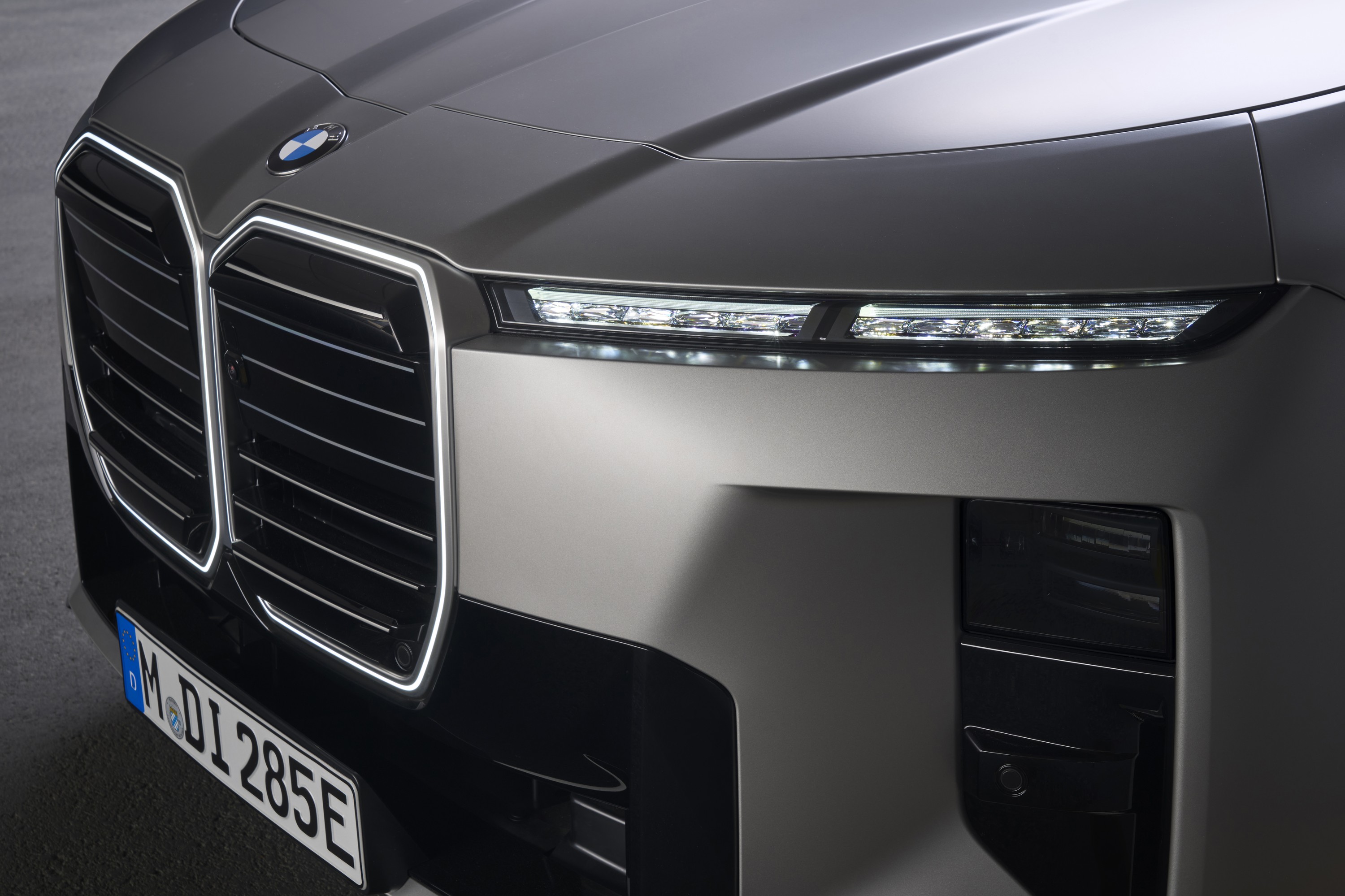 BMW i7 exterior P90636167
