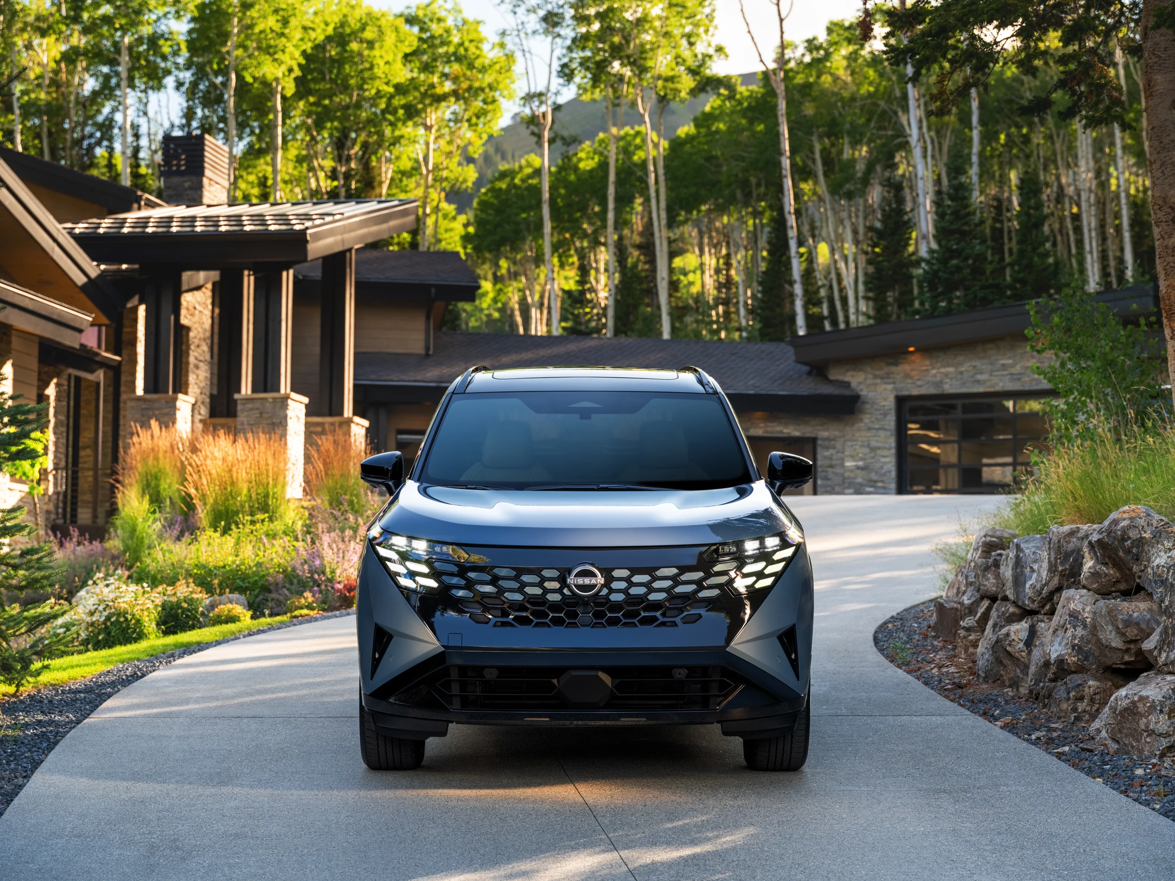 2027 Nissan Rogue Hybrid exterior photo 7