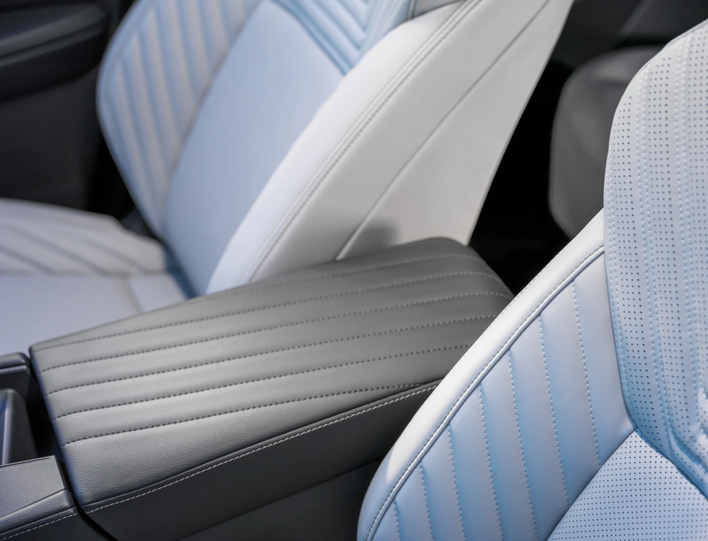 2027 Nissan Rogue Hybrid exterior detail photo 3