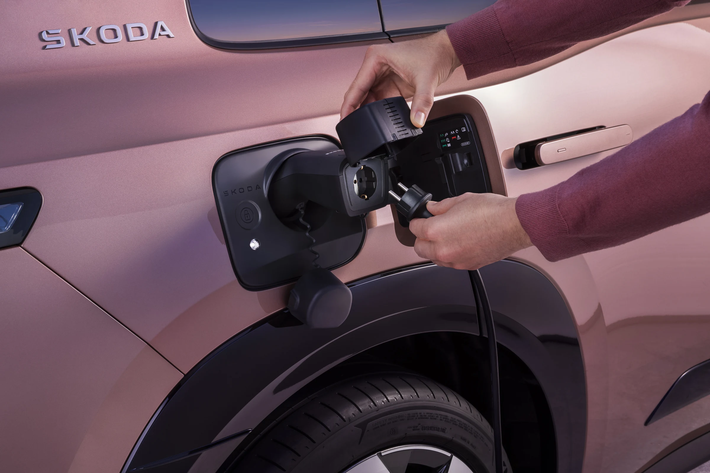 Skoda Peaq close-up details official photo 35