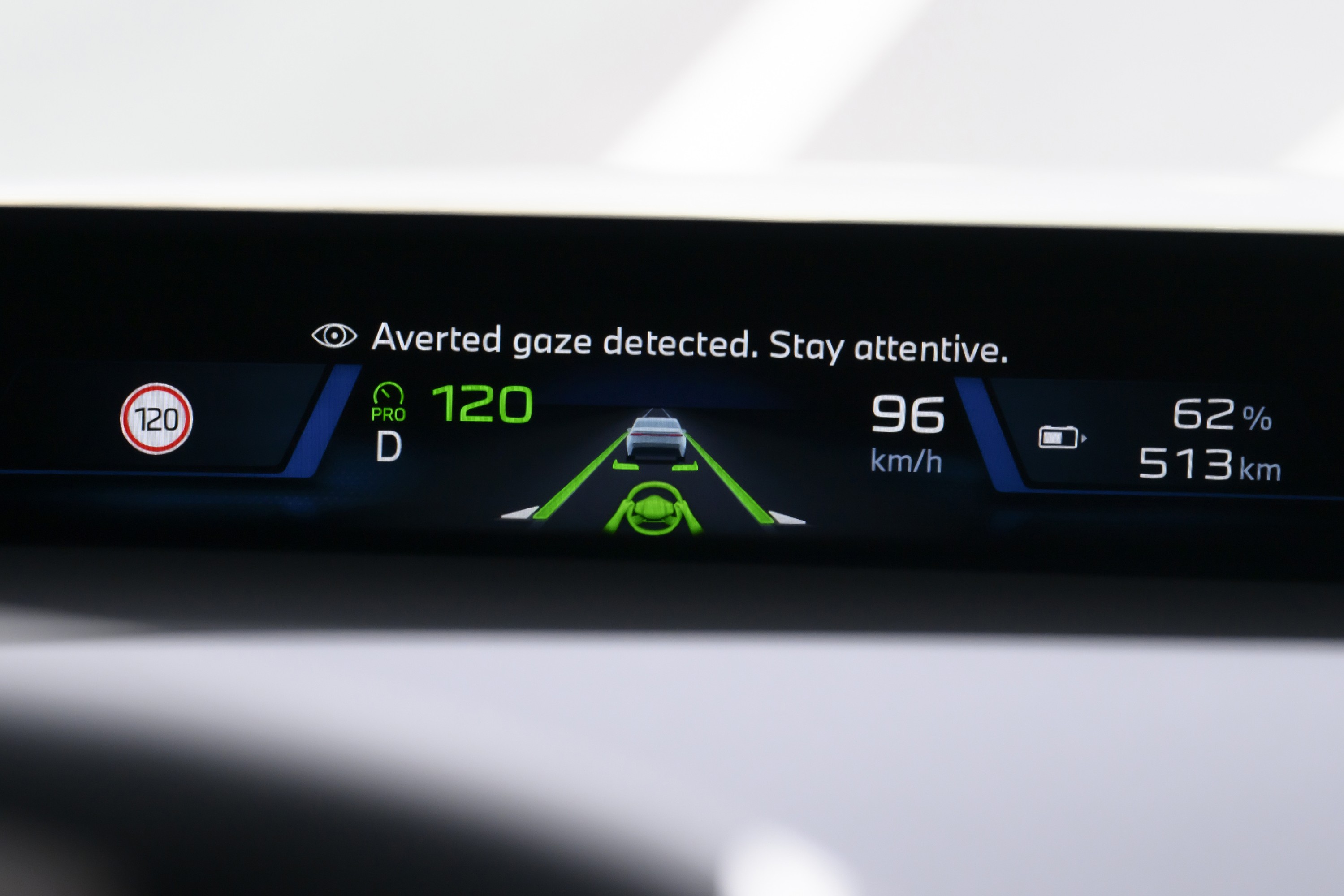BMW iX3 driving P90626841