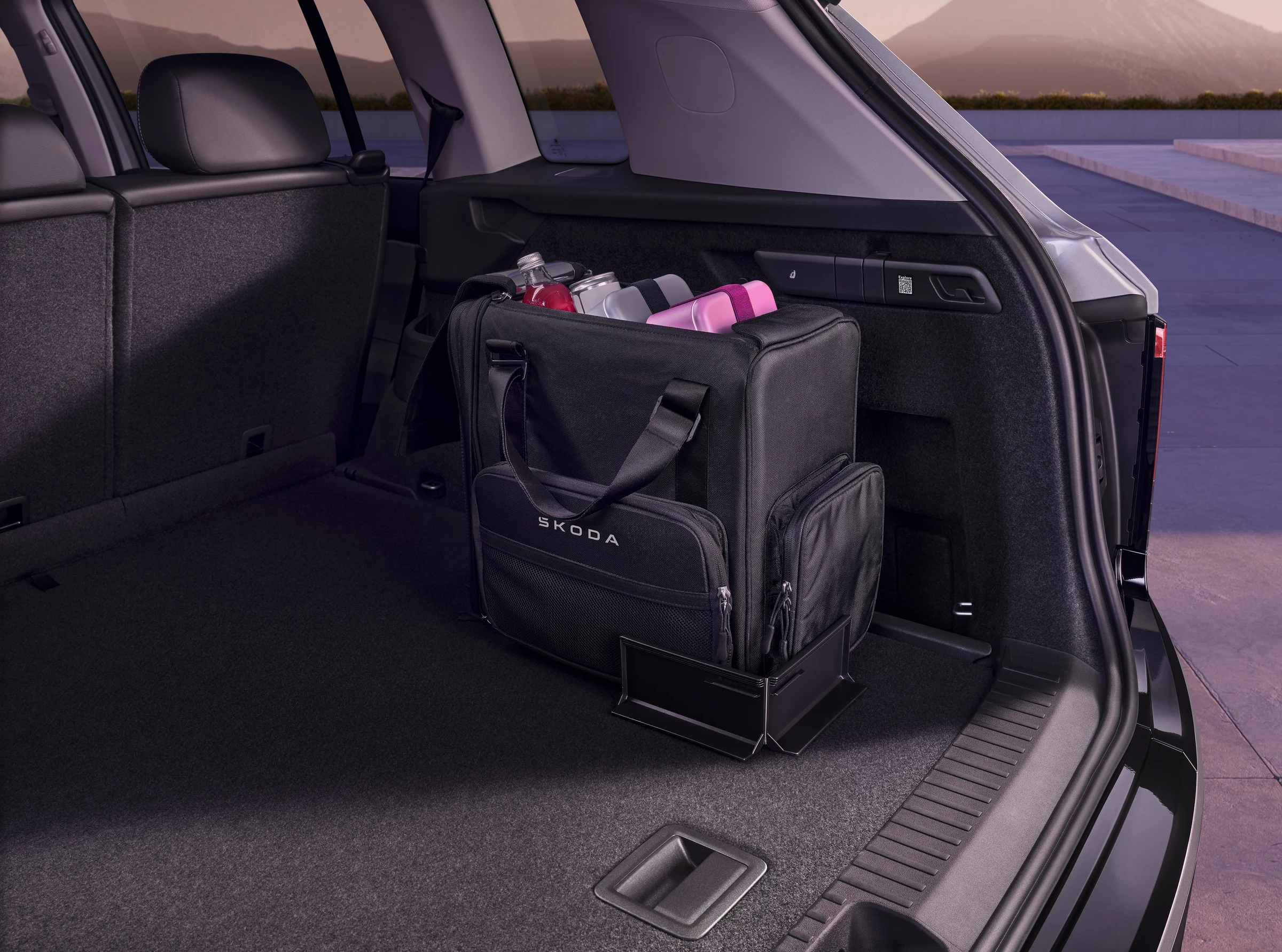 Skoda Peaq interior official photo 38