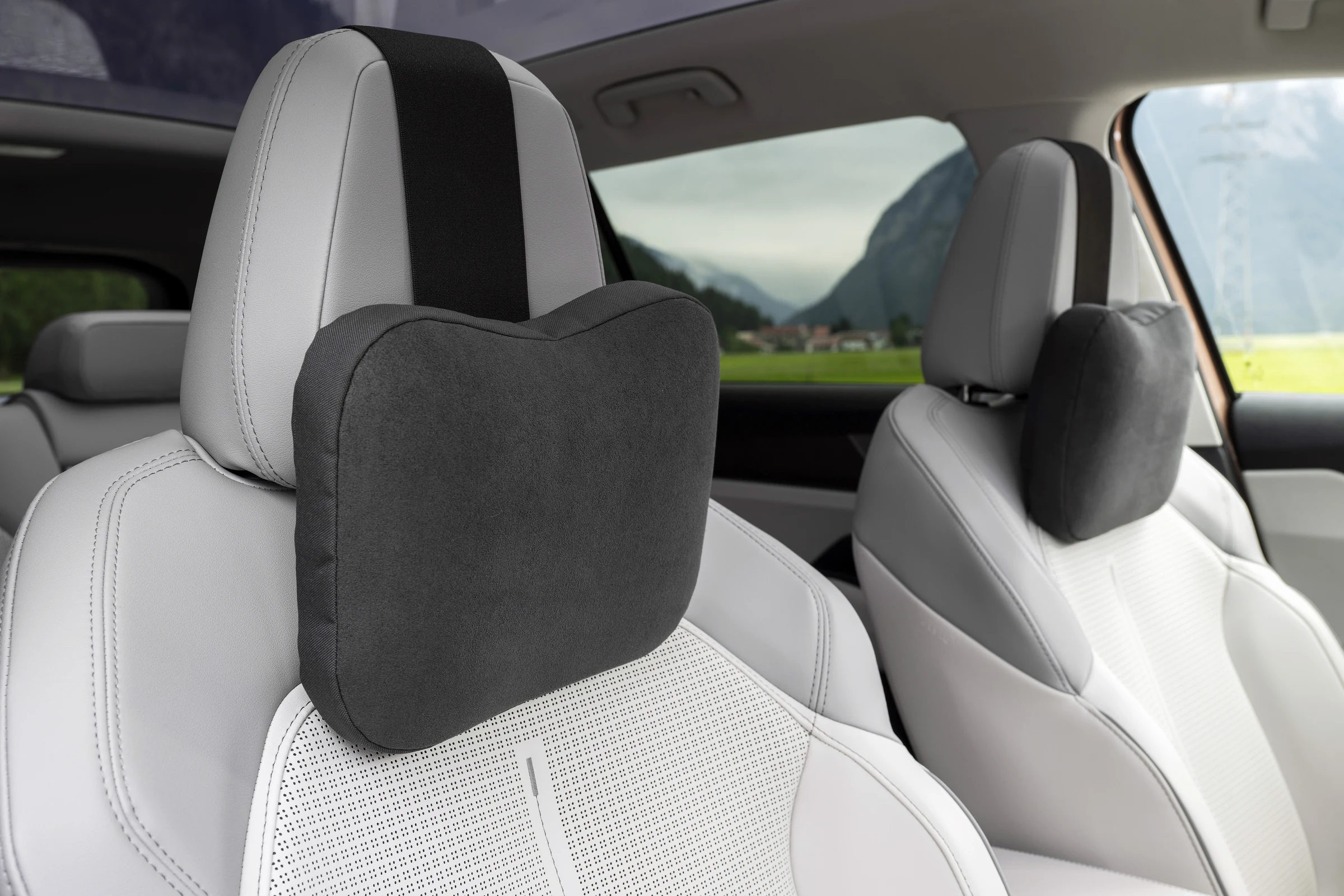 Skoda Peaq interior official photo 9