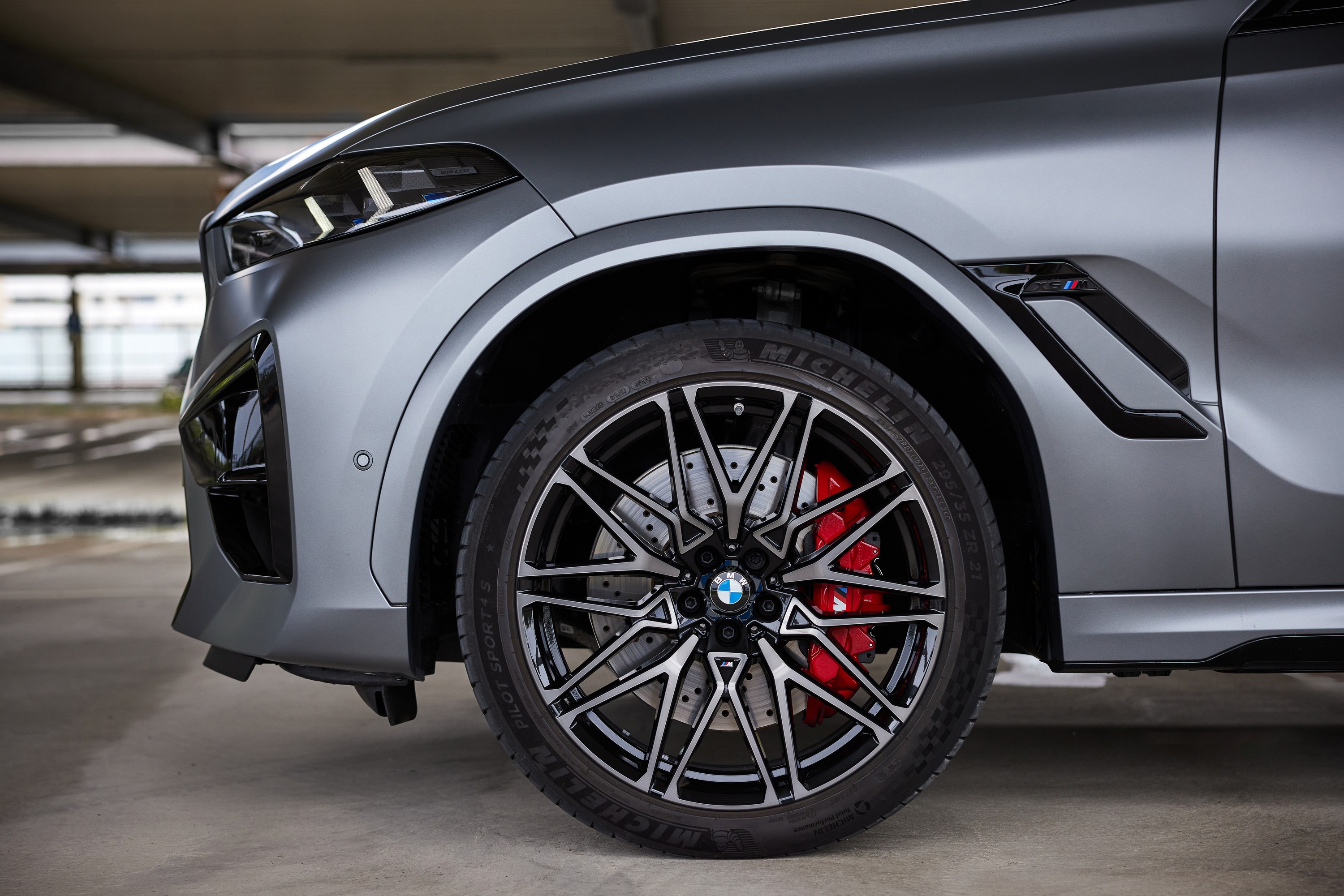BMW X6 exterior P90518044