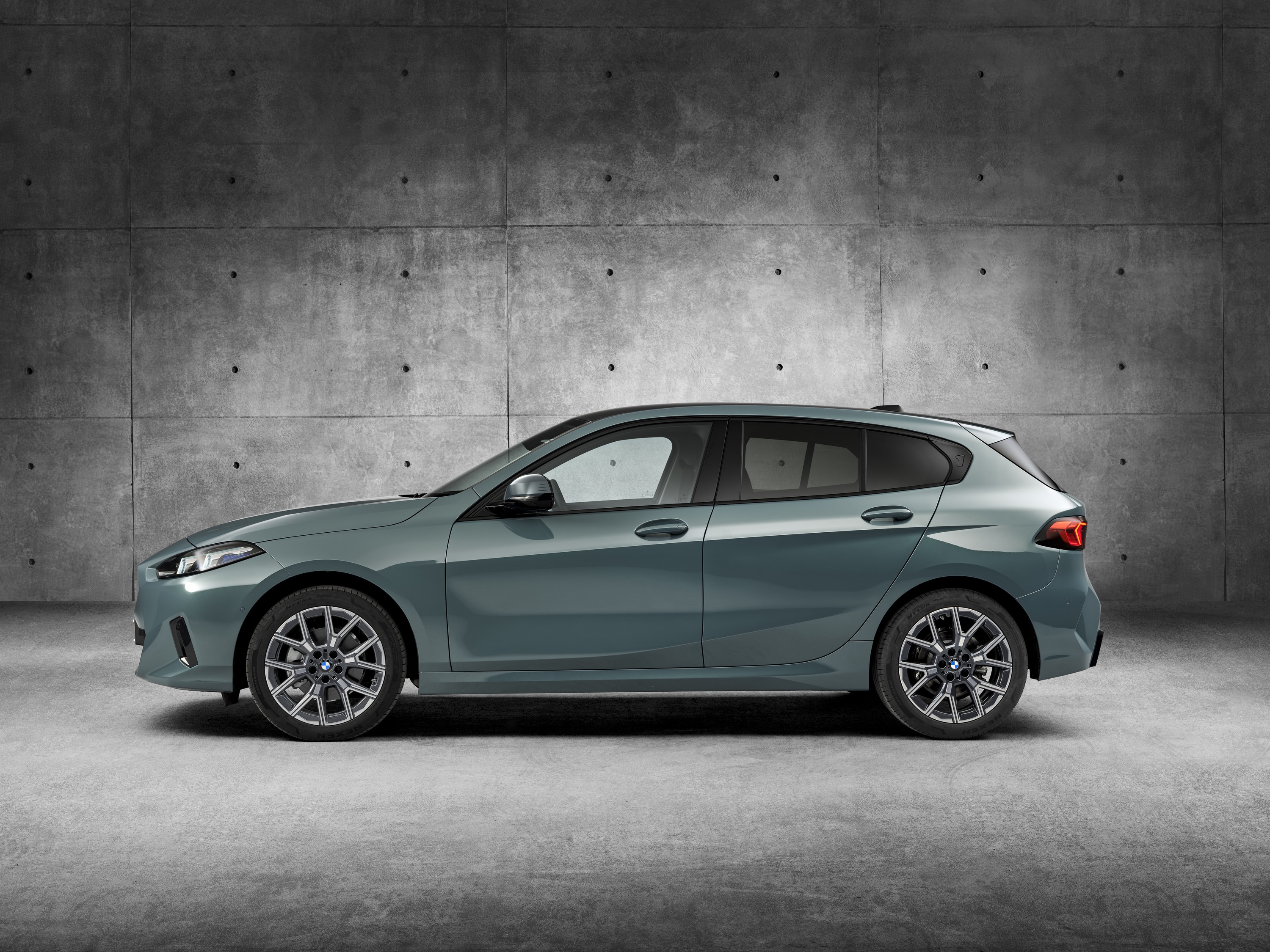 BMW 1 Series exterior P90551944