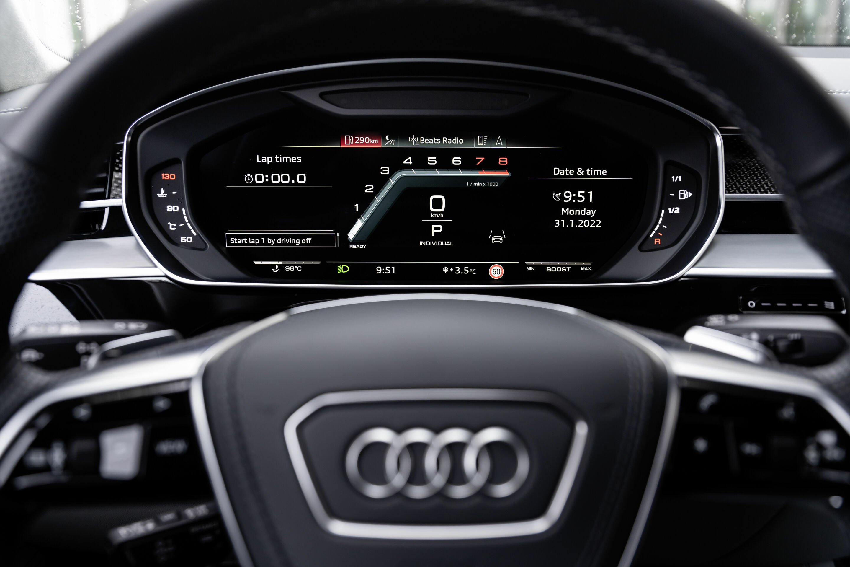 Audi S8 interior and cockpit A220818