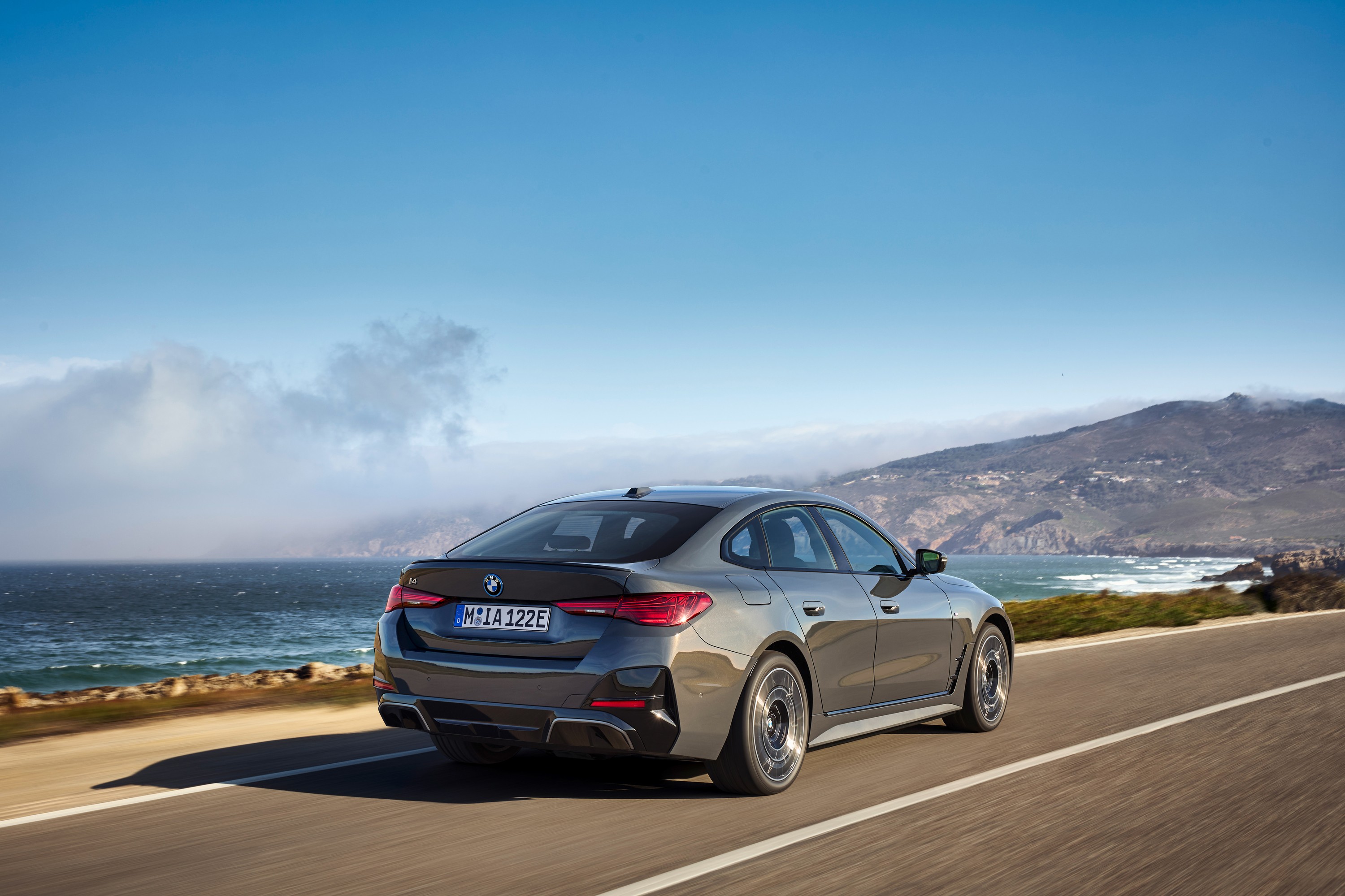 BMW i4 exterior P90546606