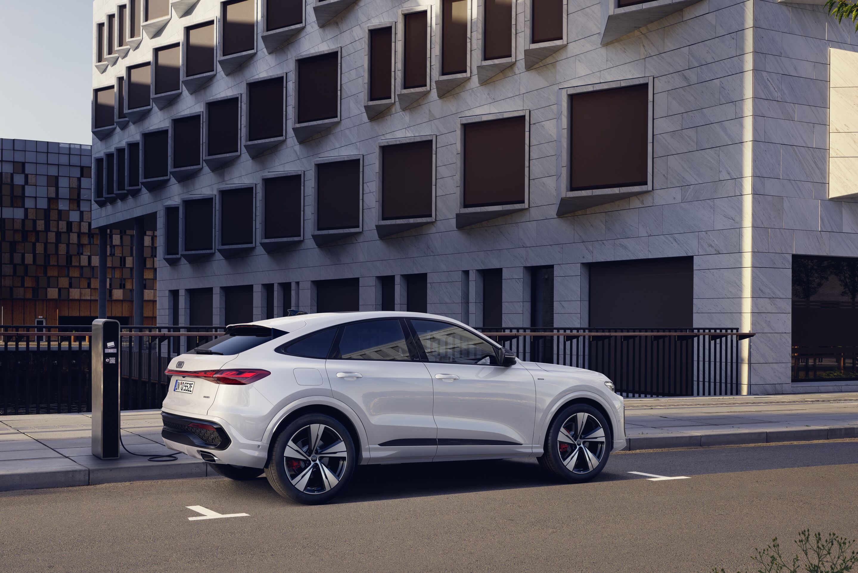 Audi Q5 Sportback e-hybrid additional exterior official photo