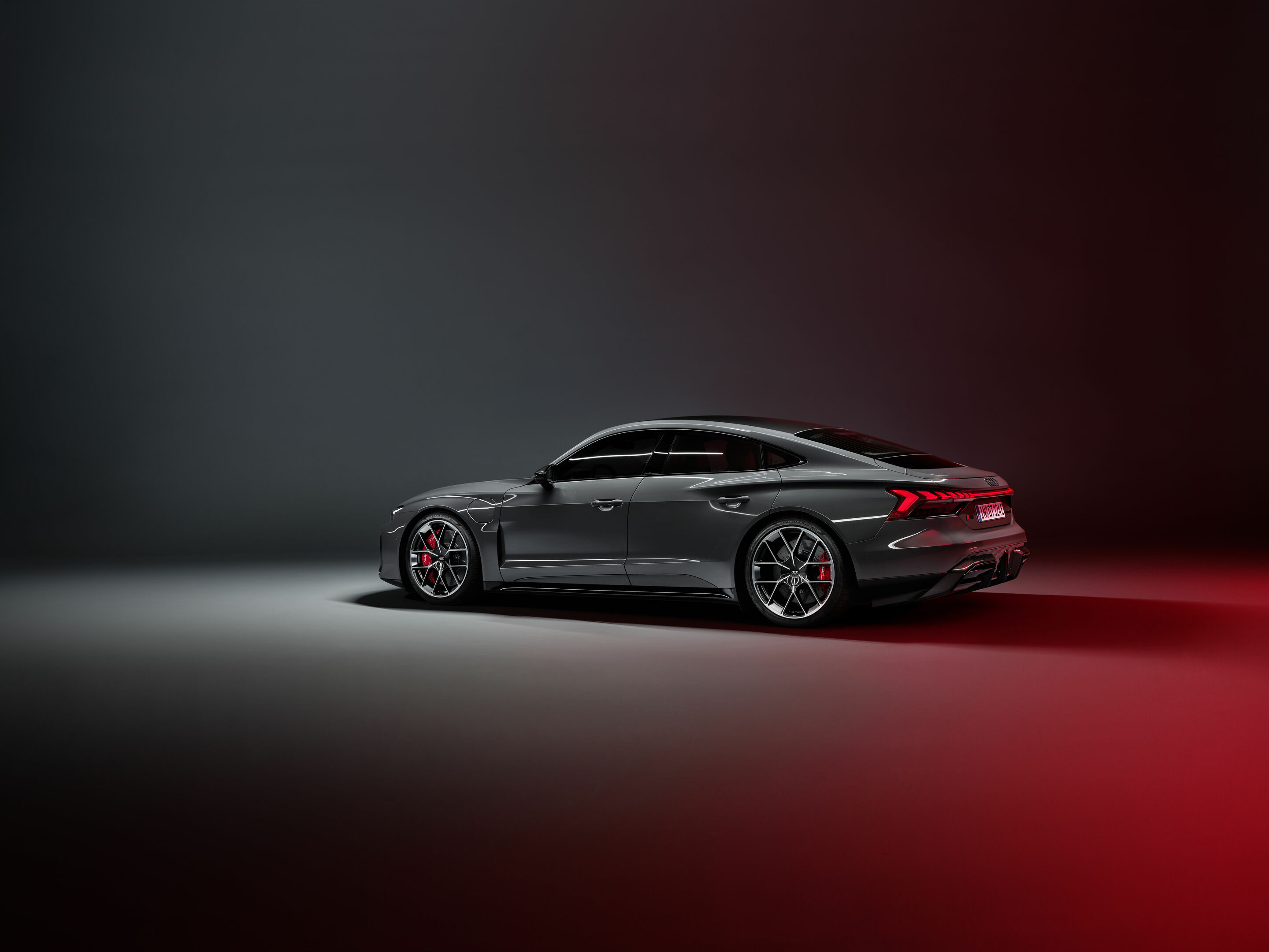 Audi RS e-tron GT interior and cockpit A242568