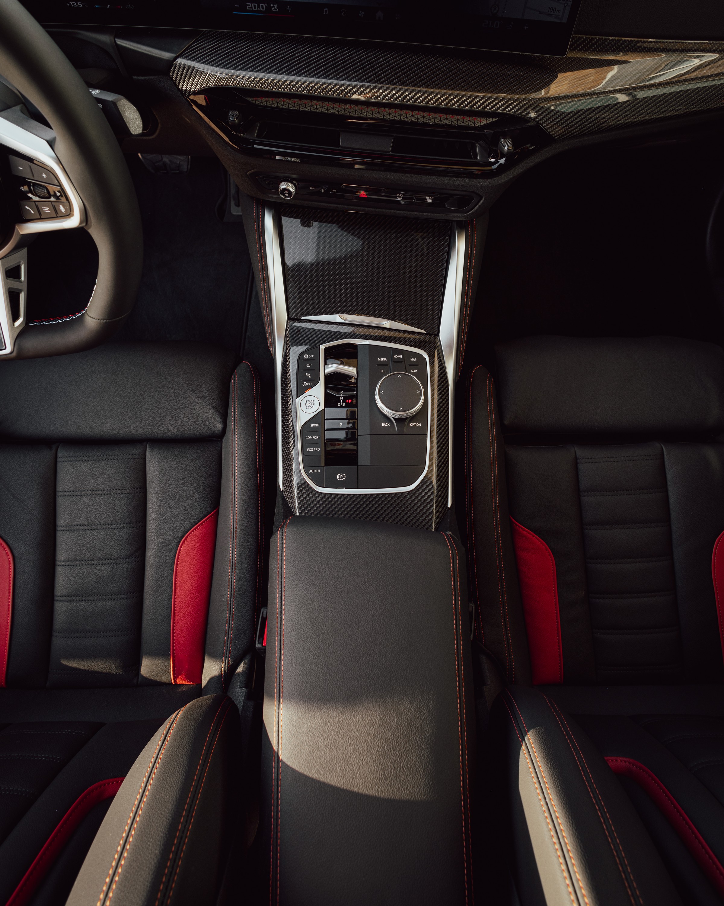 BMW M240i exterior P90554911