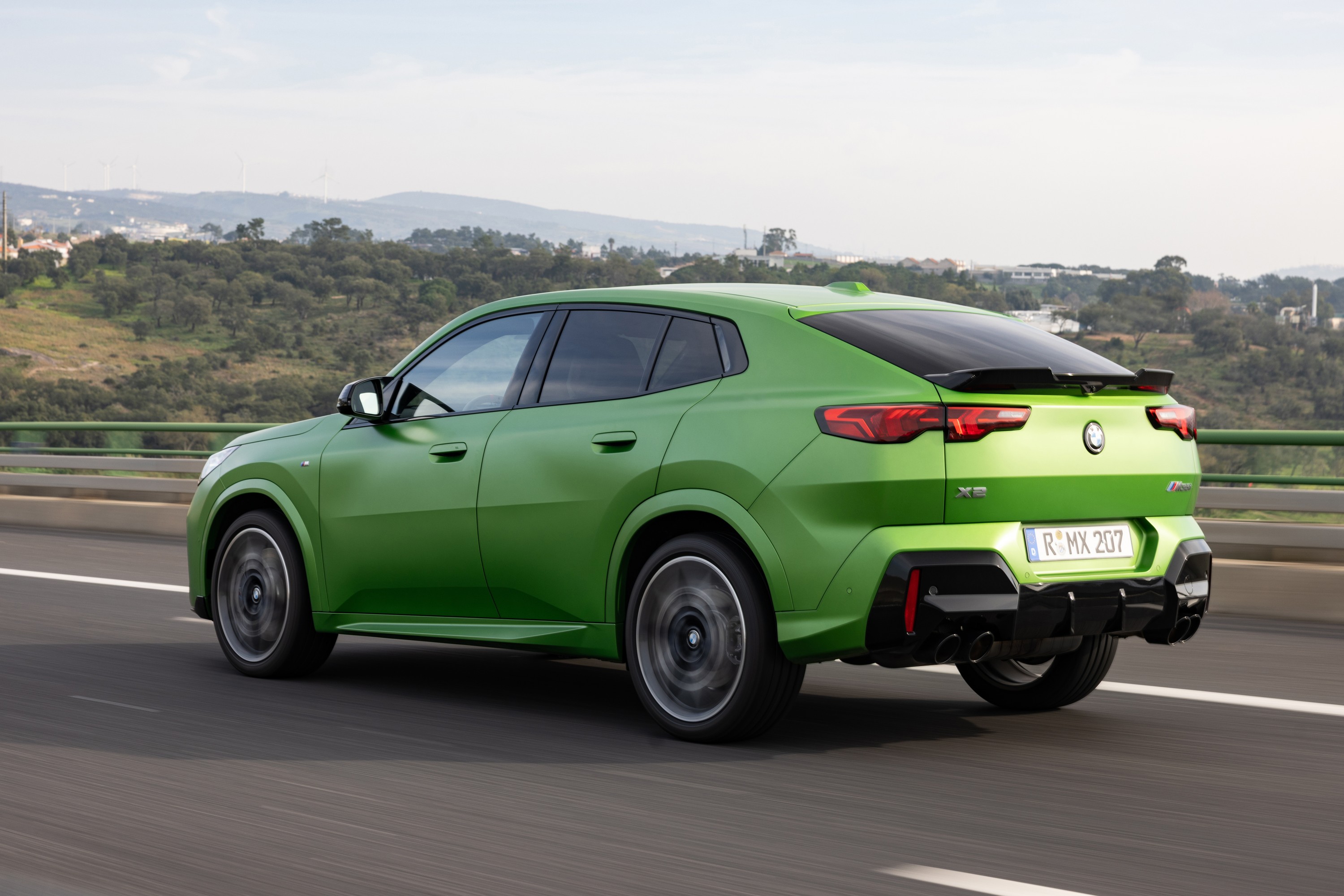 BMW X2 driving P90540139